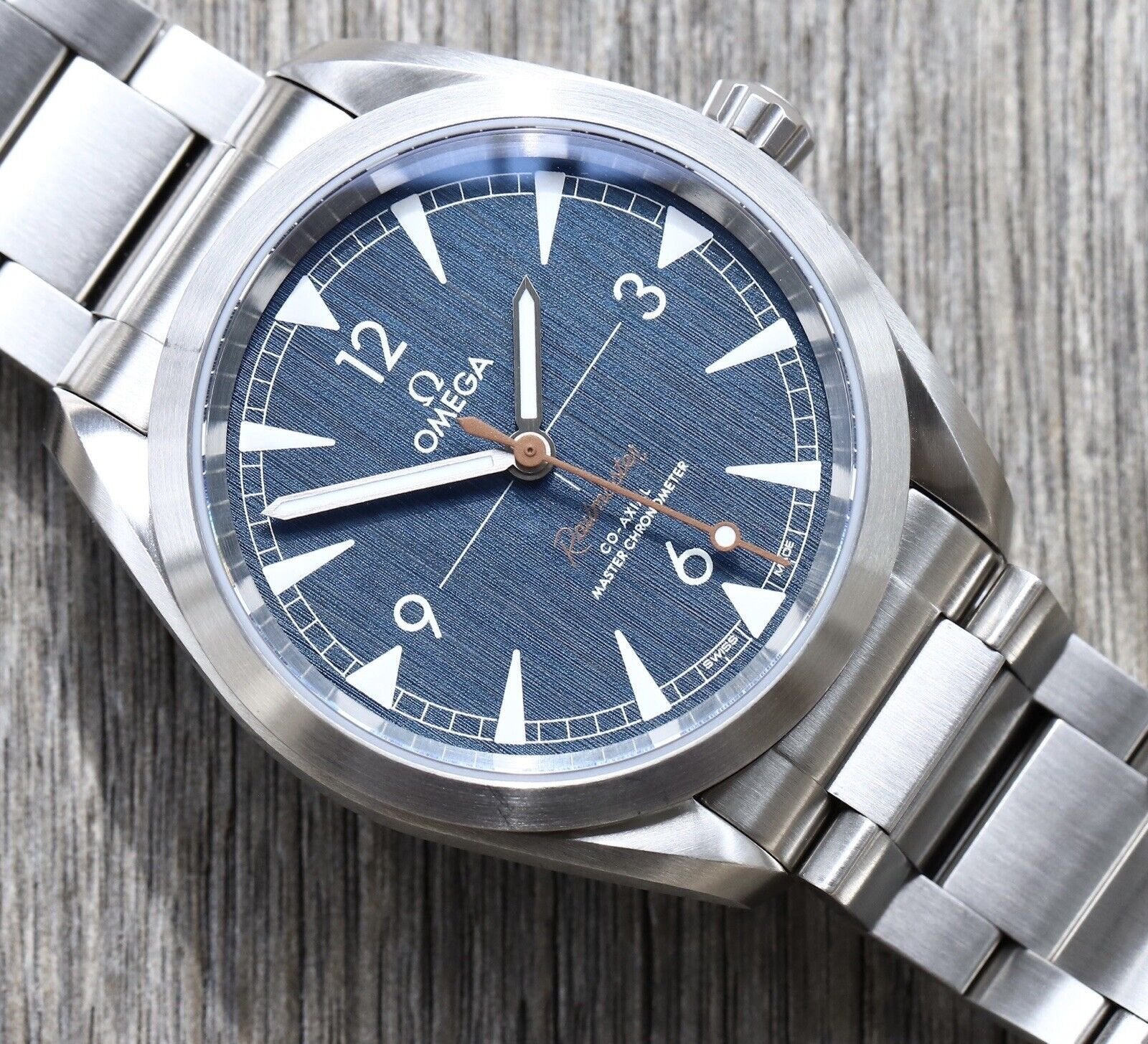 Omega Seamaster Railmaster Co-Axial Blue Dial 40mm 220.10.40.20.03.001 - 2022