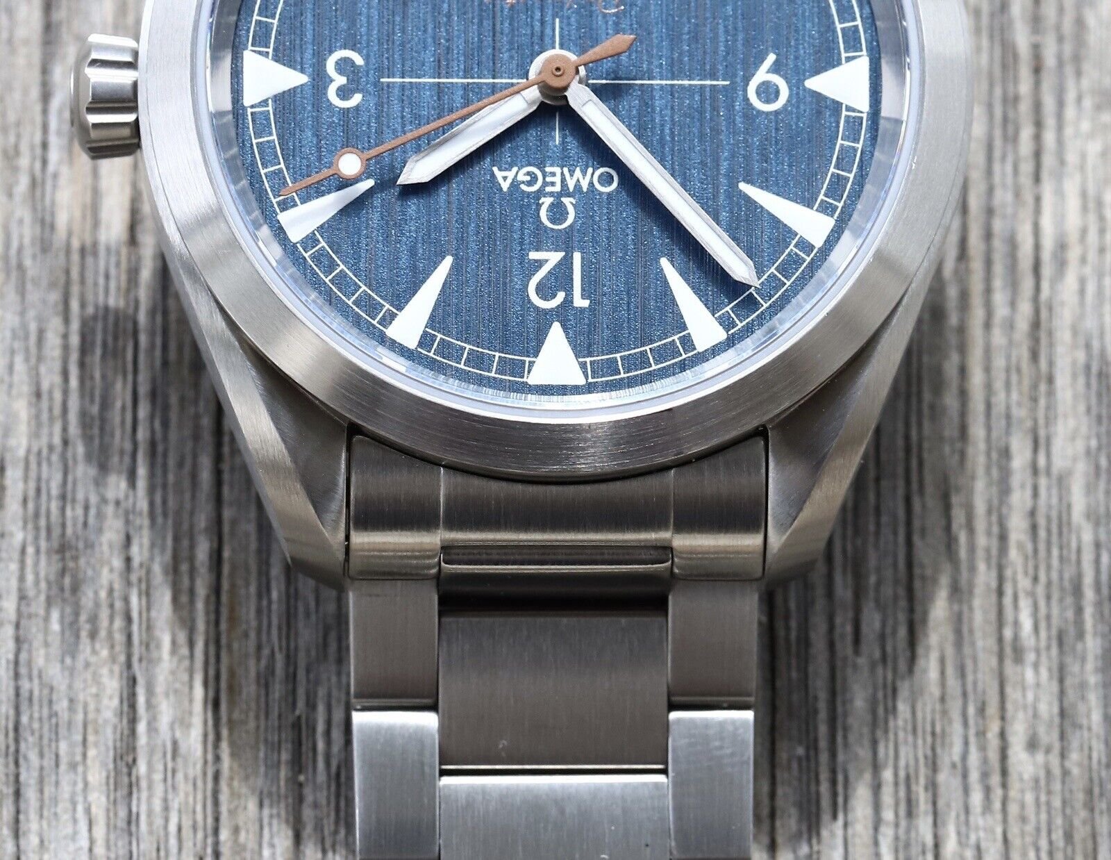 Omega Seamaster Railmaster Co-Axial Blue Dial 40mm 220.10.40.20.03.001 - 2022