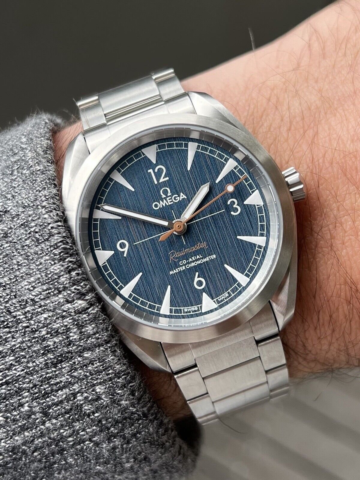 Omega Seamaster Railmaster Co-Axial Blue Dial 40mm 220.10.40.20.03.001 - 2022