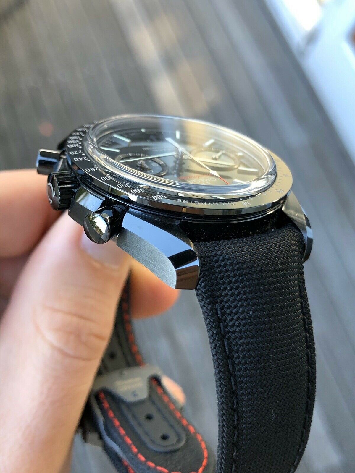 Omega Speedmaster 'Dark Side of the Moon' 311.92.44.51.01.007 - 2019