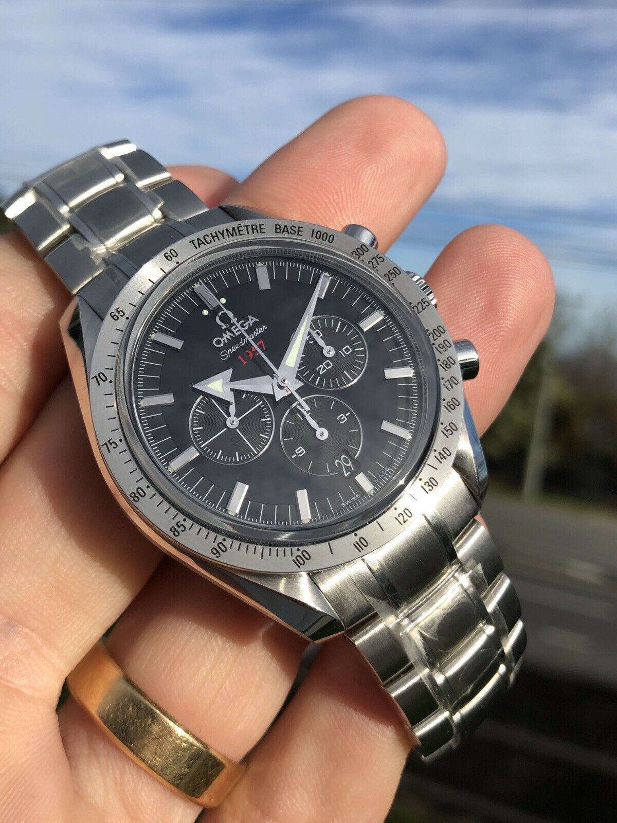 Speedmaster 1957 hot sale broad arrow