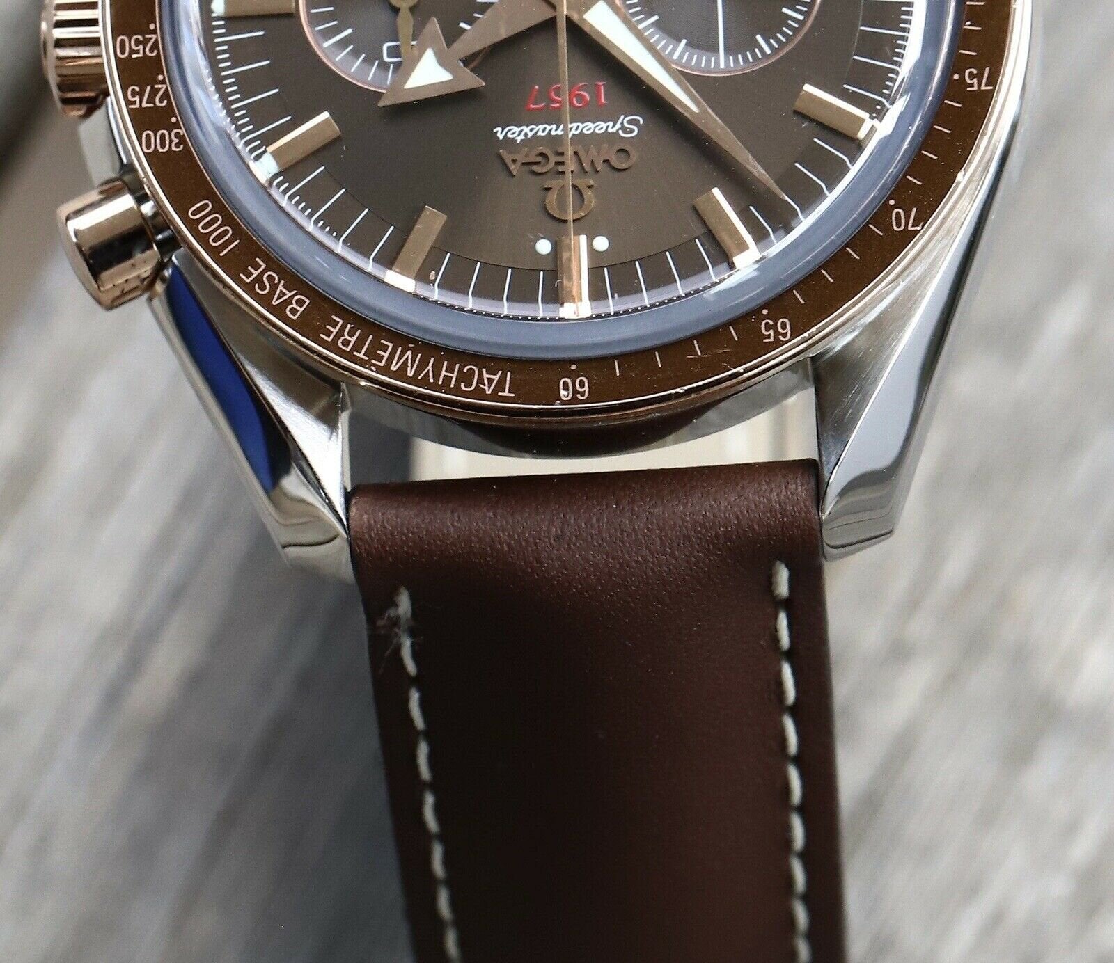 Omega Speedmaster Broad Arrow 321.93.42.50.13.001 - 2008