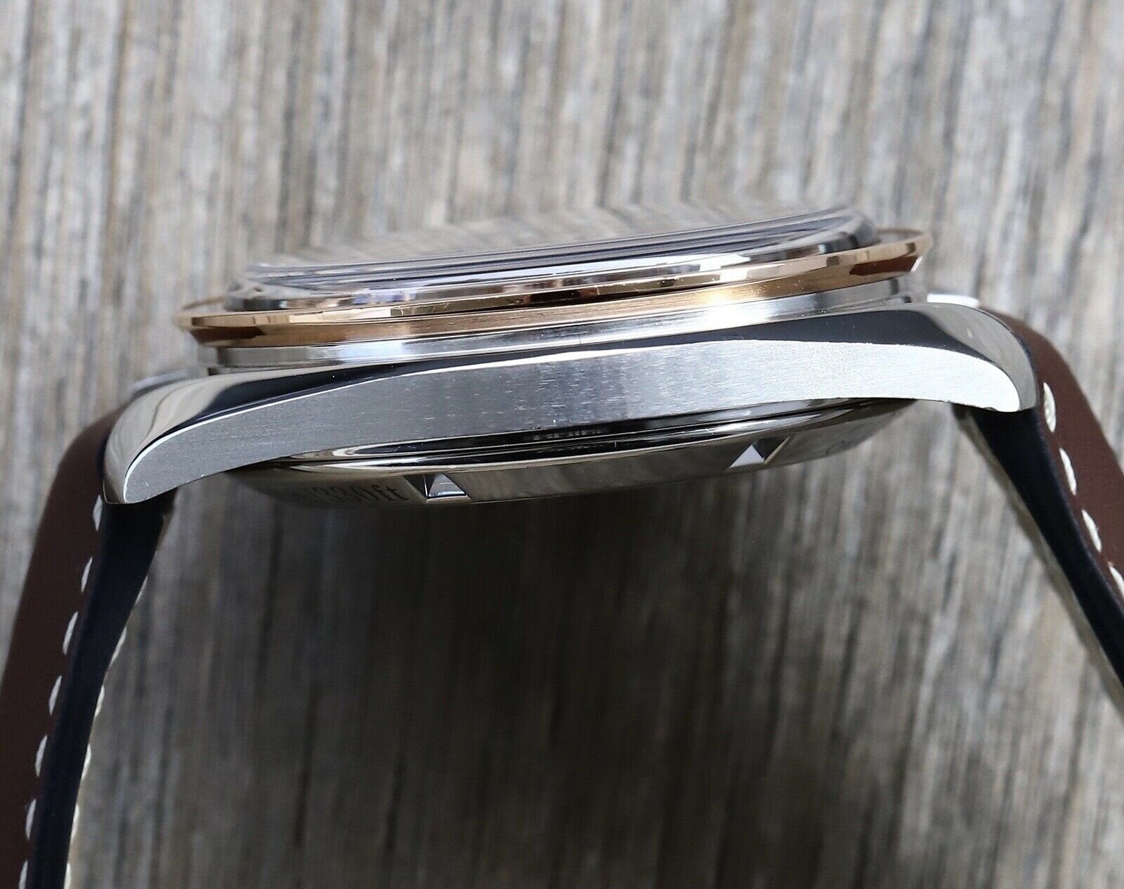 Omega Speedmaster Broad Arrow 321.93.42.50.13.001 - 2008
