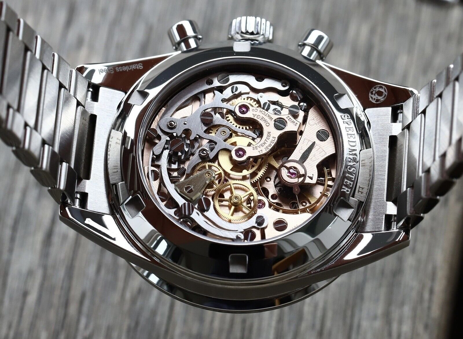 Moonwatch chronograph 39.7 new arrivals mm calibre 321