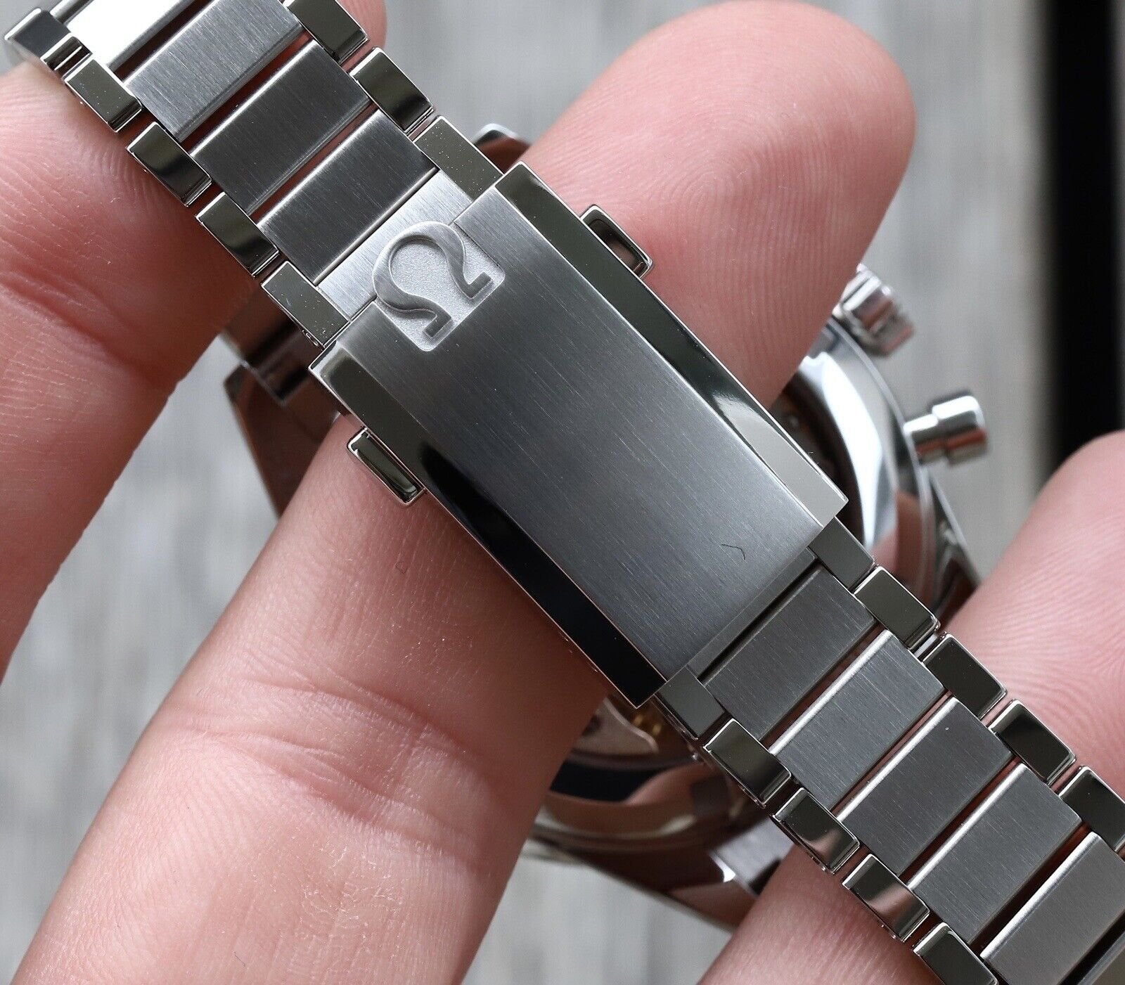 Omega speedmaster 39.7 mm 2025