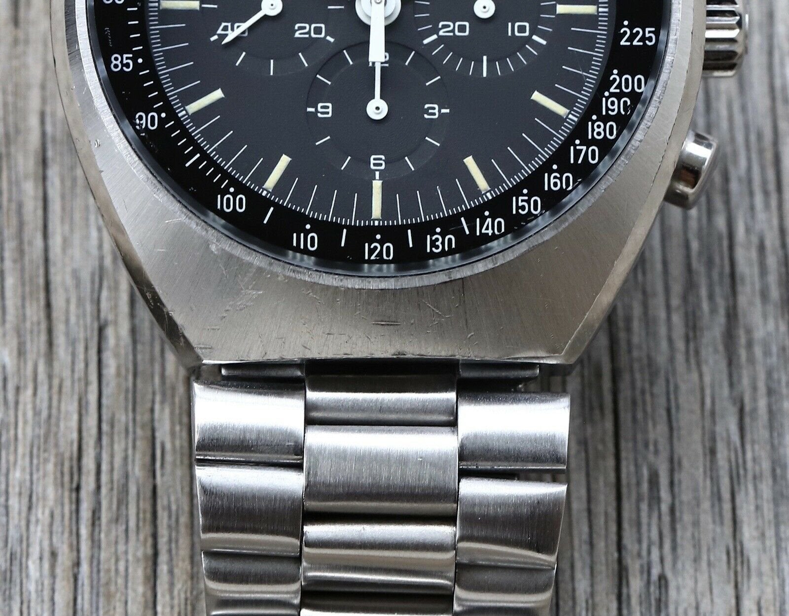 Omega speedmaster store mark ii 145.014