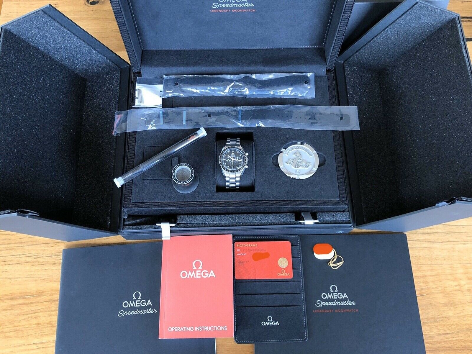 Omega Speedmaster Moonwatch 311.30.42.30.01.005 Big Box - 2018