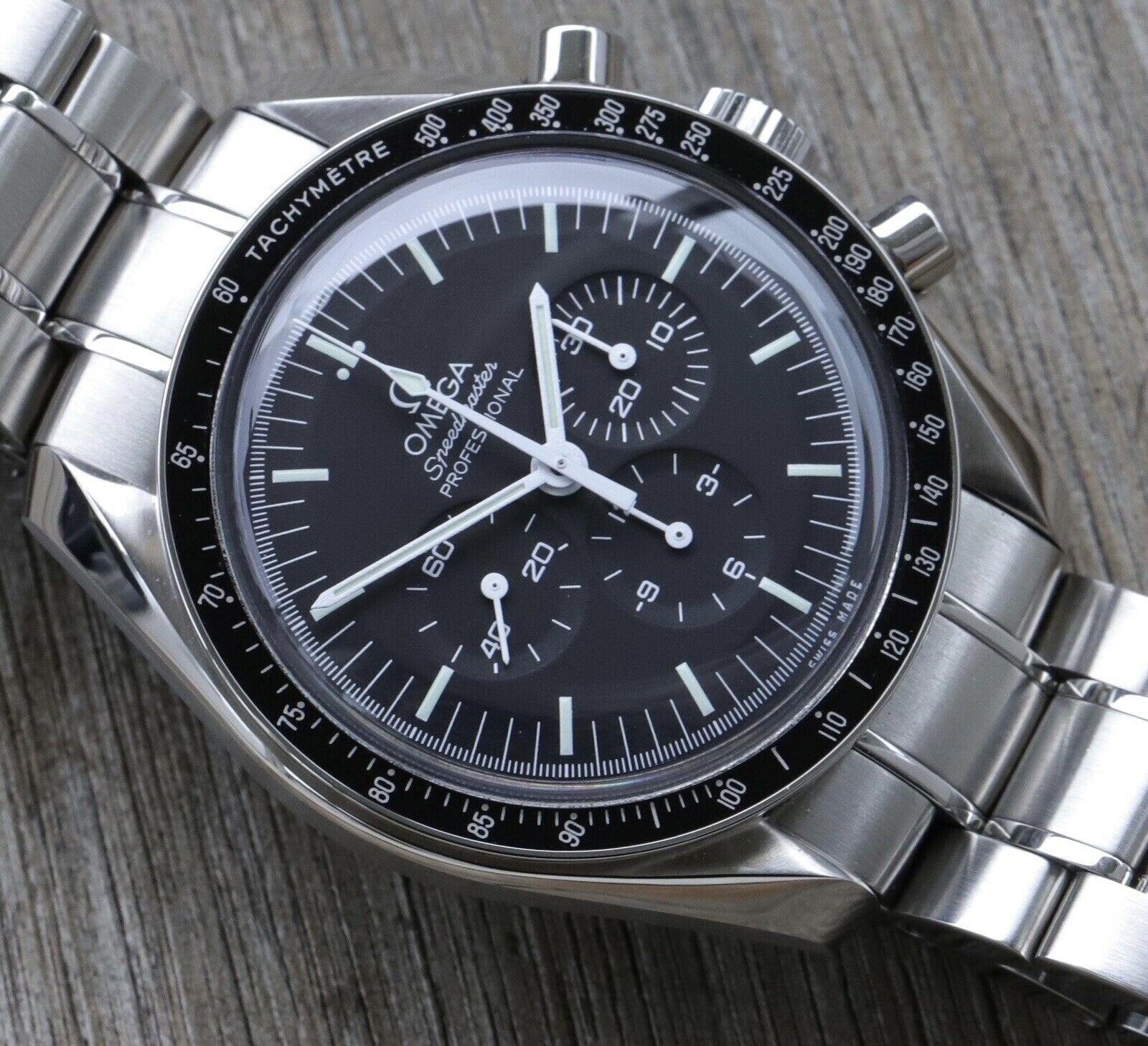 Omega_Speedmaster_Moonwatch_311.30.42.30.01.005_Big_Box_-_2020_Watch_Vault_02.jpg