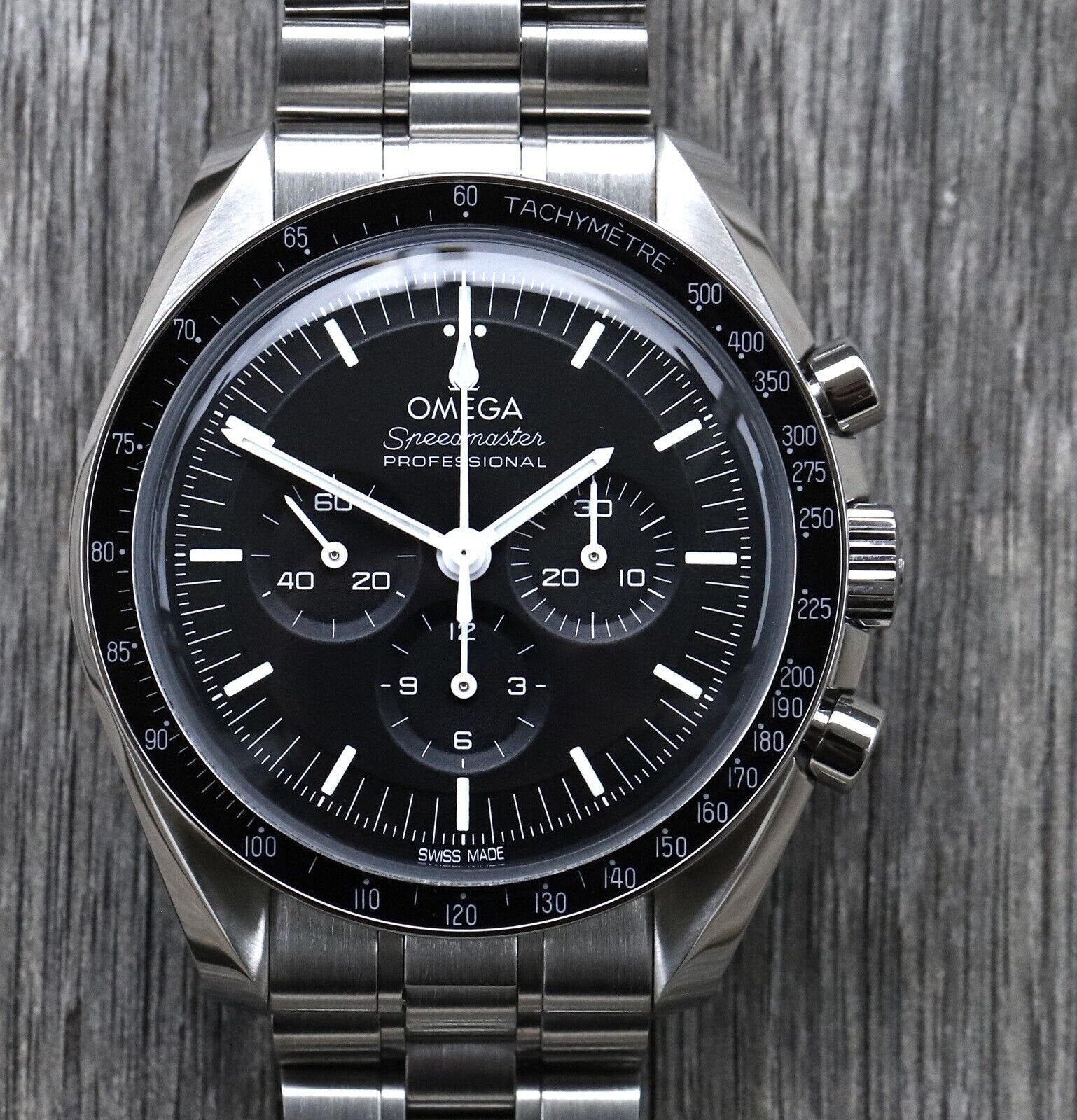 Omega Speedmaster Moonwatch Hesalite Co-Axial 310.30.42.50.01.001 - 2022