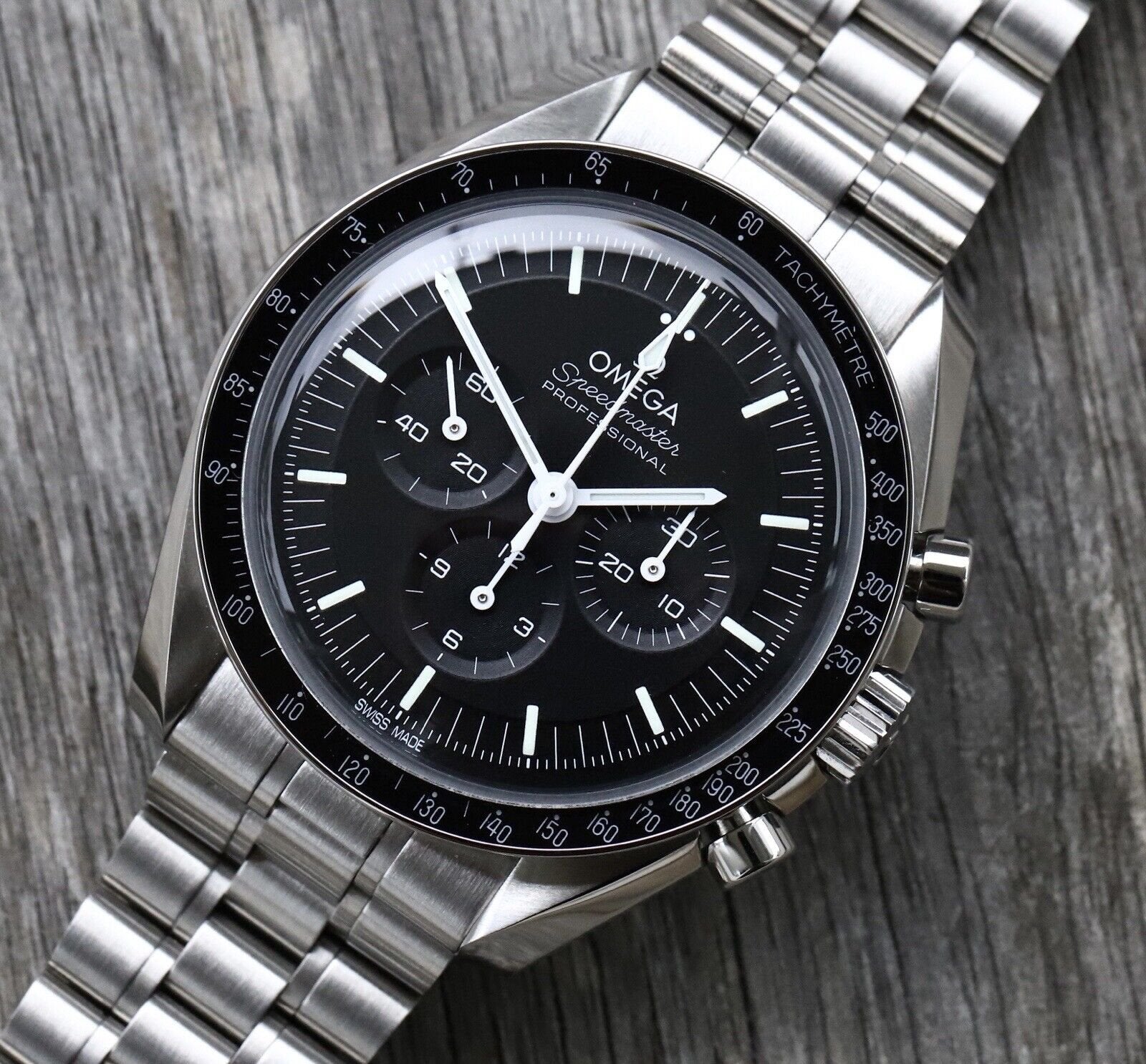 Omega Speedmaster Moonwatch Hesalite Co-Axial 310.30.42.50.01.001 - 2022