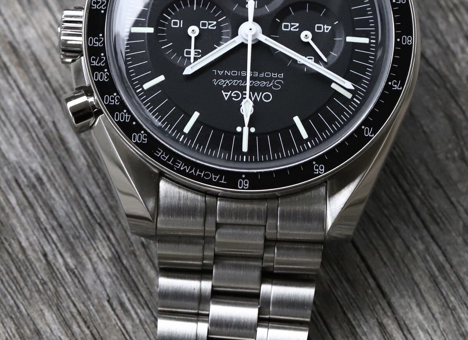 Omega Speedmaster Moonwatch Hesalite Co-Axial 310.30.42.50.01.001 - 2022