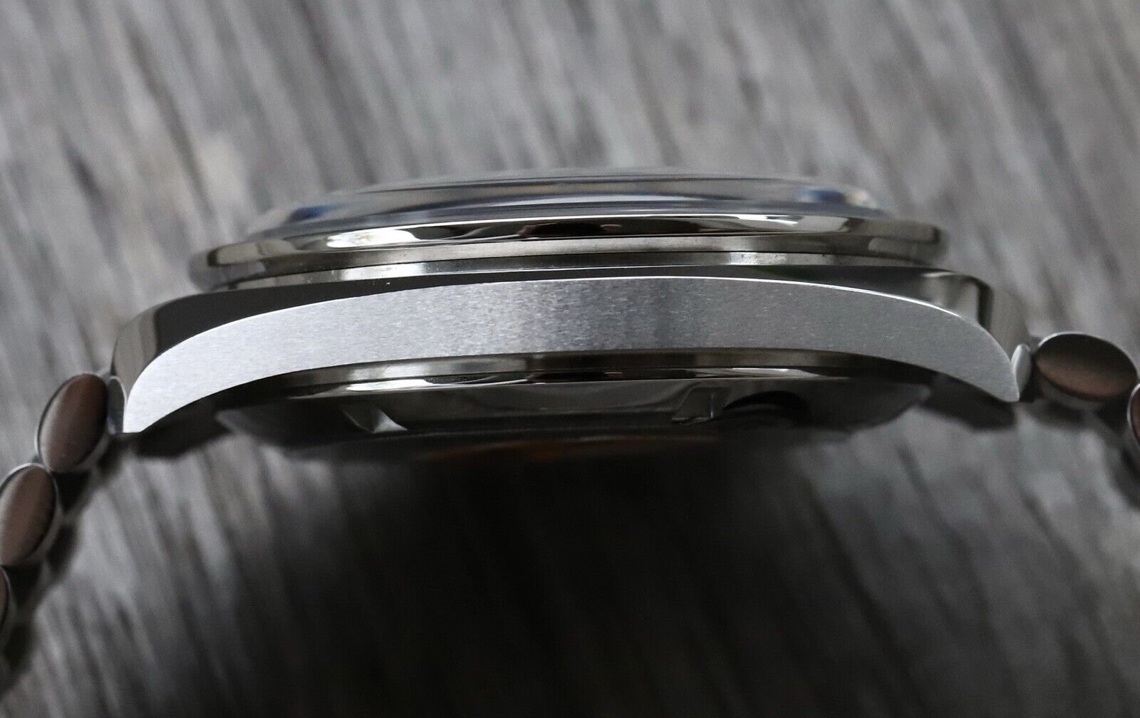 Omega Speedmaster Moonwatch Hesalite Co-Axial 310.30.42.50.01.001 - 2022