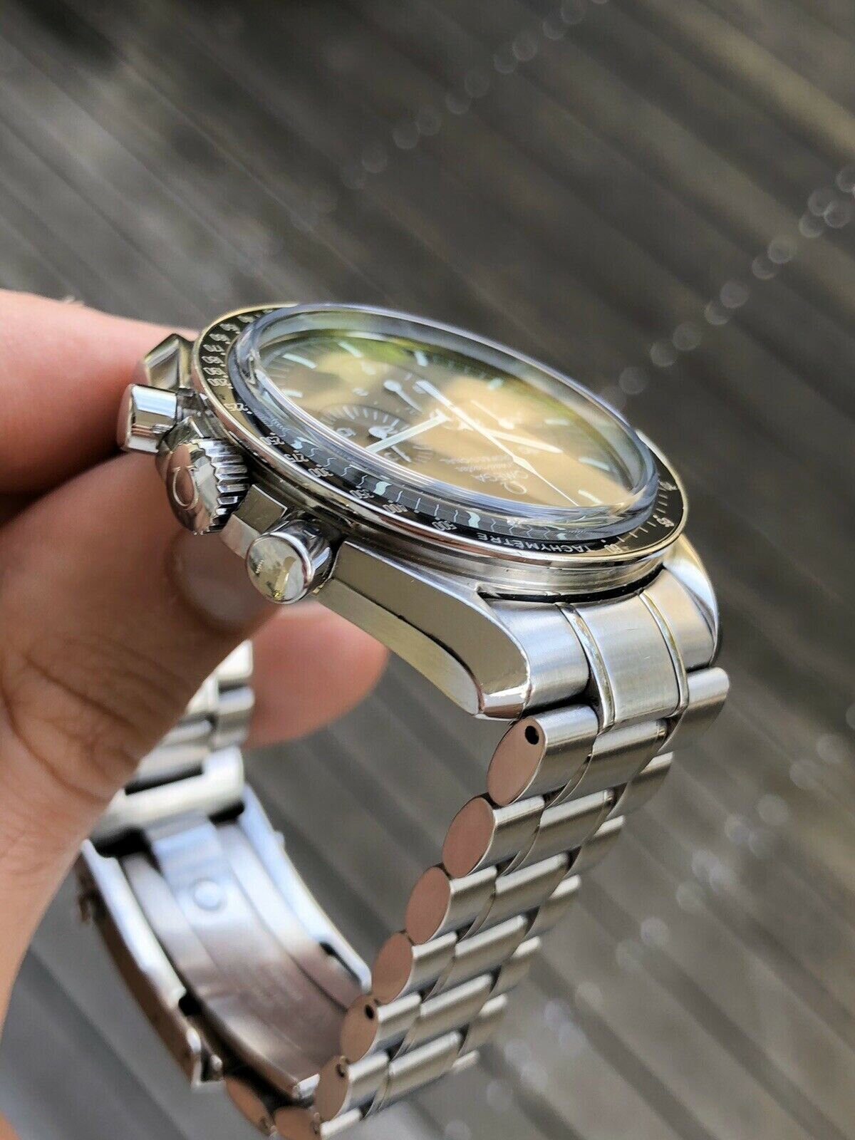 Omega speedmaster deals moonwatch thickness