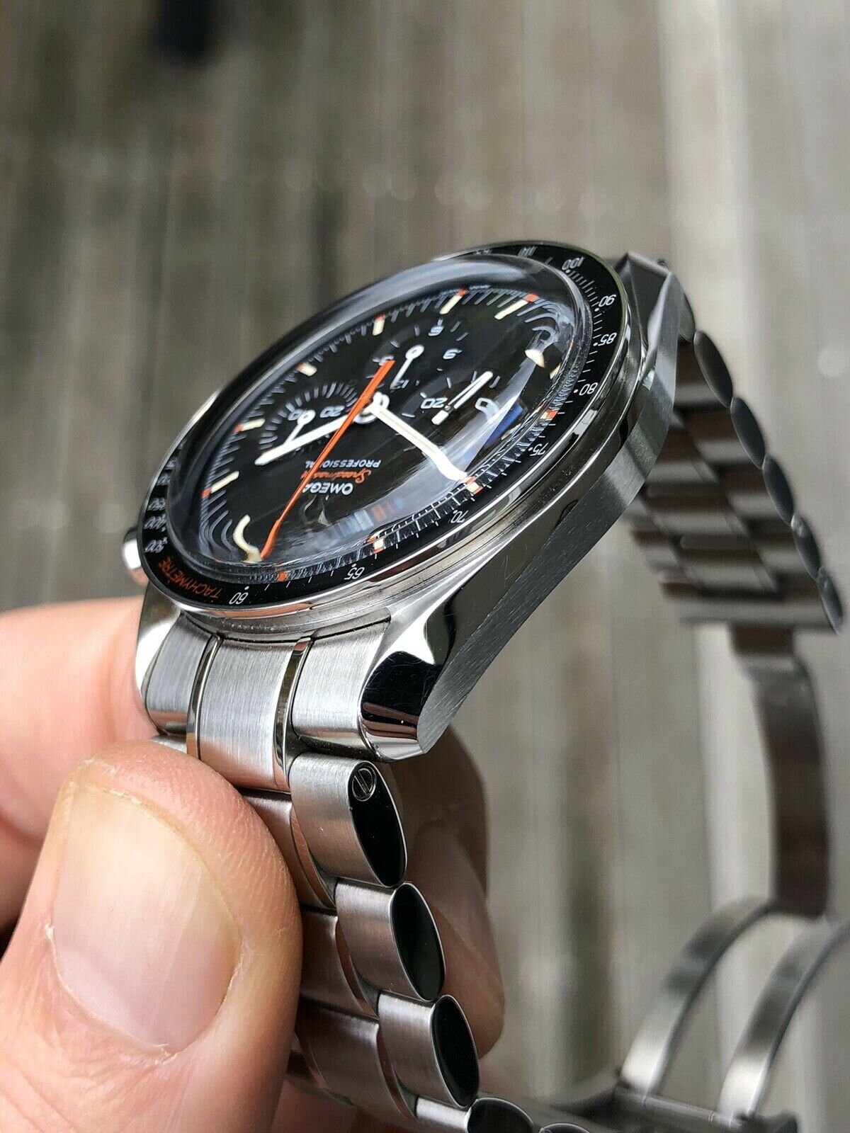 Omega Speedmaster Speedy Tuesday Ultraman 311.12.42.30.01.001 - 2018
