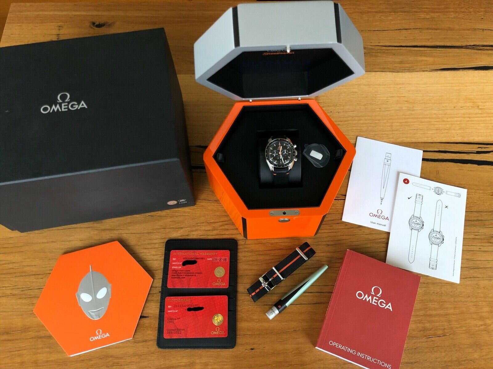 Omega Speedmaster Speedy Tuesday Ultraman 311.12.42.30.01.001 - 2018