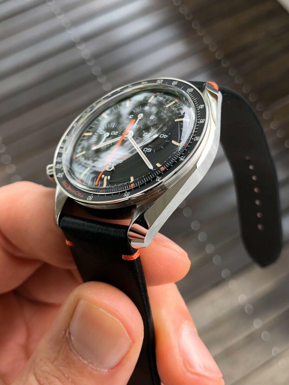 Omega Speedmaster Speedy Tuesday Ultraman 311.12.42.30.01.001 - 2018