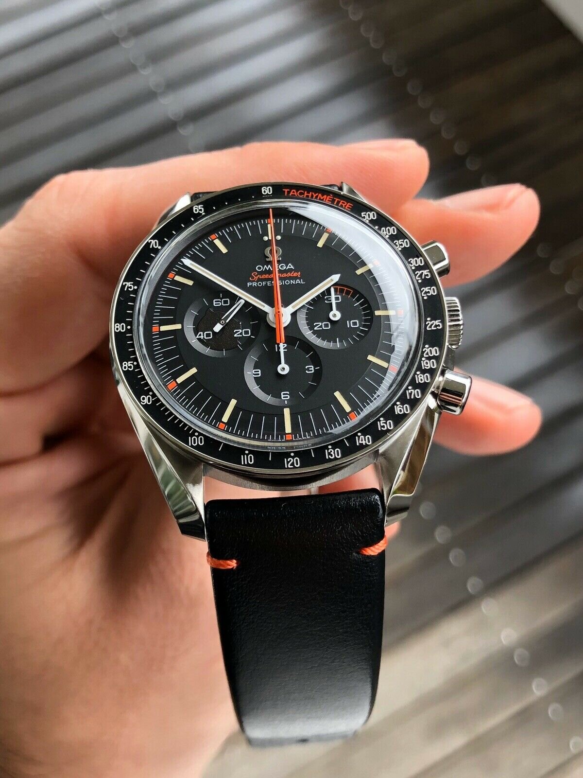 Omega Speedmaster Speedy Tuesday Ultraman 311.12.42.30.01.001 - 2018
