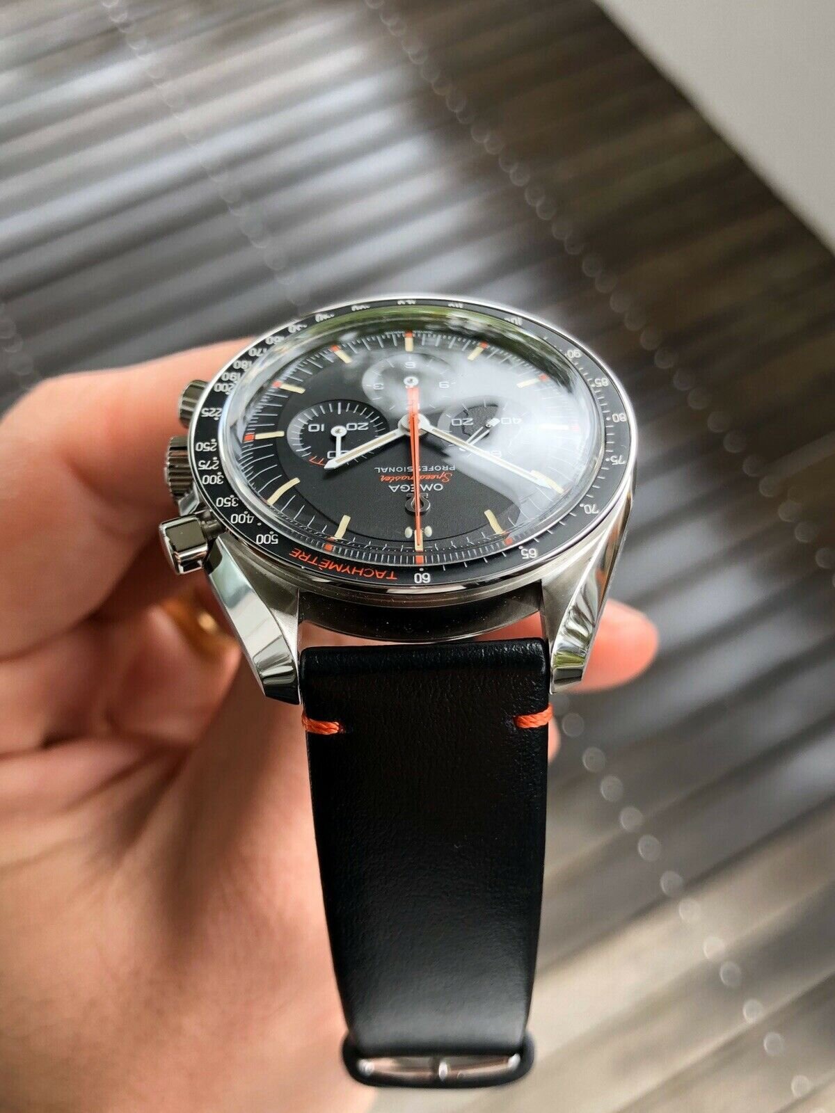 Omega Speedmaster Speedy Tuesday Ultraman 311.12.42.30.01.001 - 2018