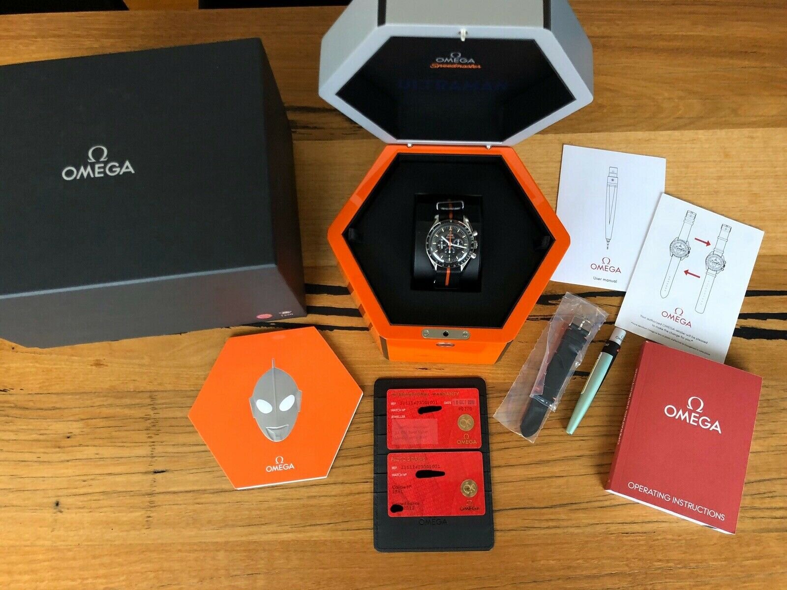 Omega Speedmaster Speedy Tuesday Ultraman 311.12.42.30.01.001 - 2018
