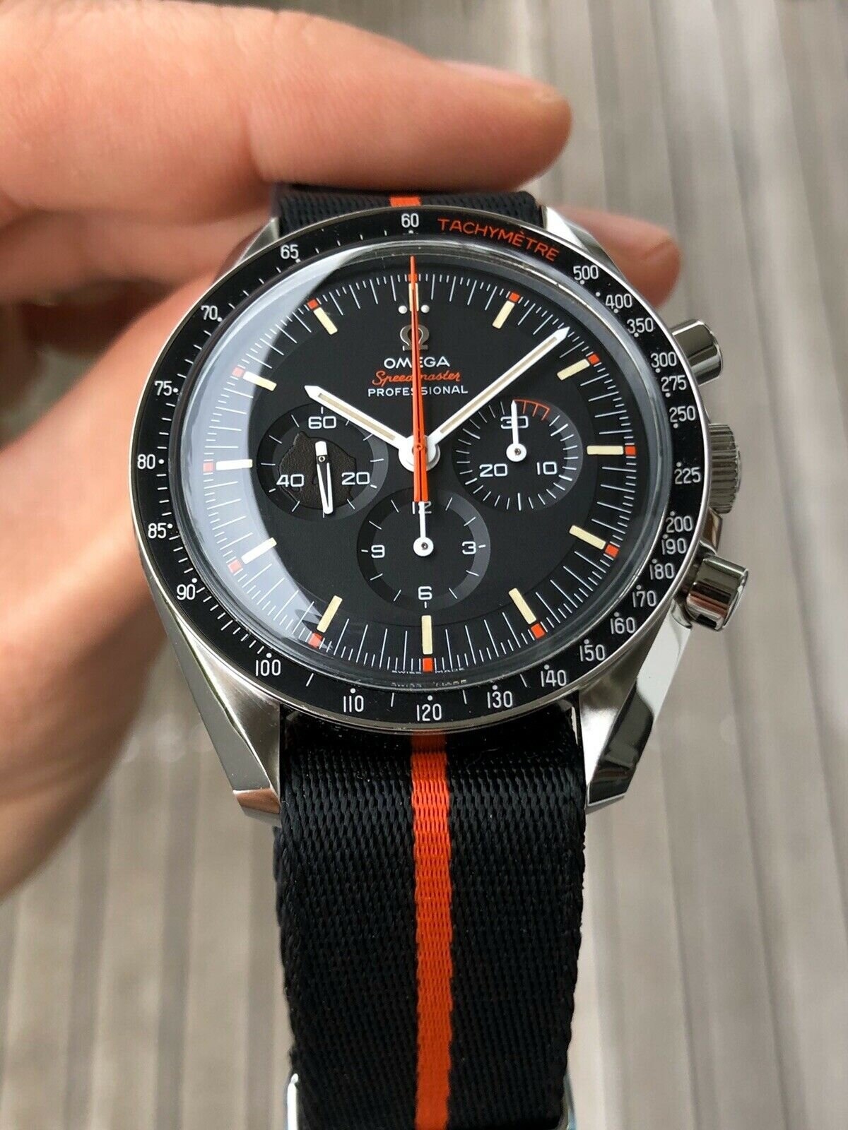 Omega Speedmaster Speedy Tuesday Ultraman 311.12.42.30.01.001 - 2018