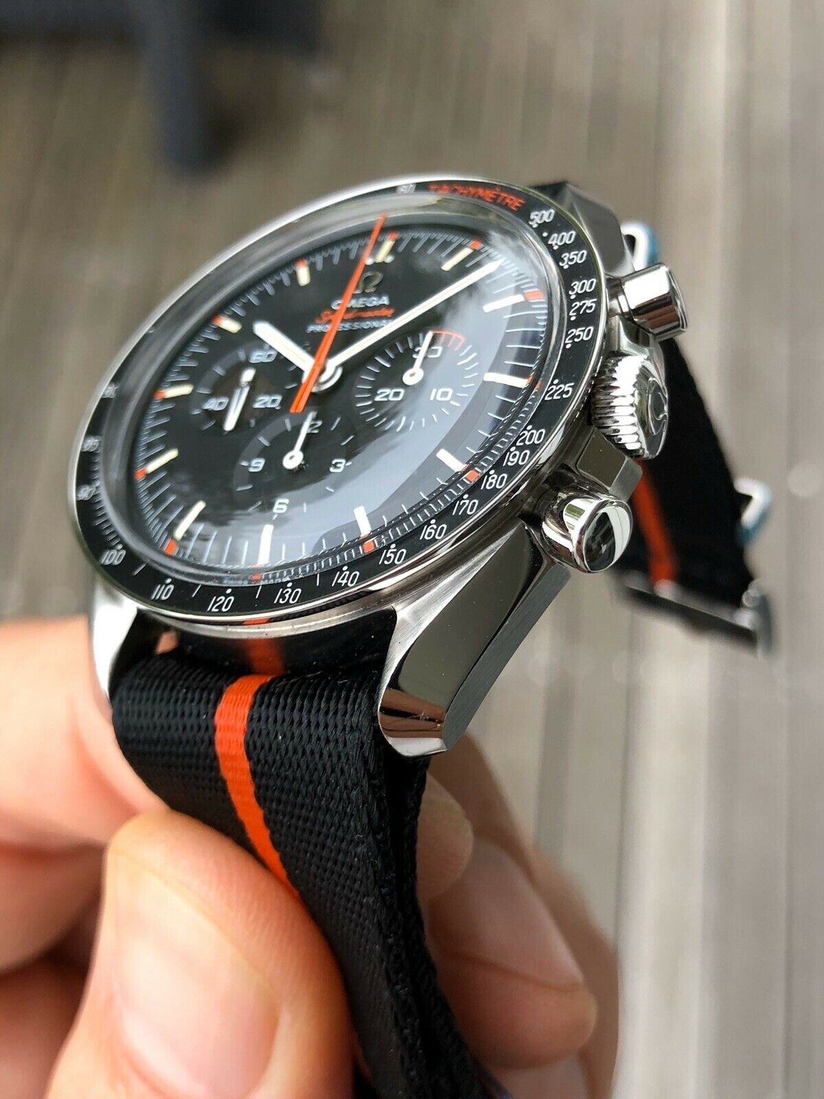 Omega Speedmaster Speedy Tuesday Ultraman 311.12.42.30.01.001 - 2018
