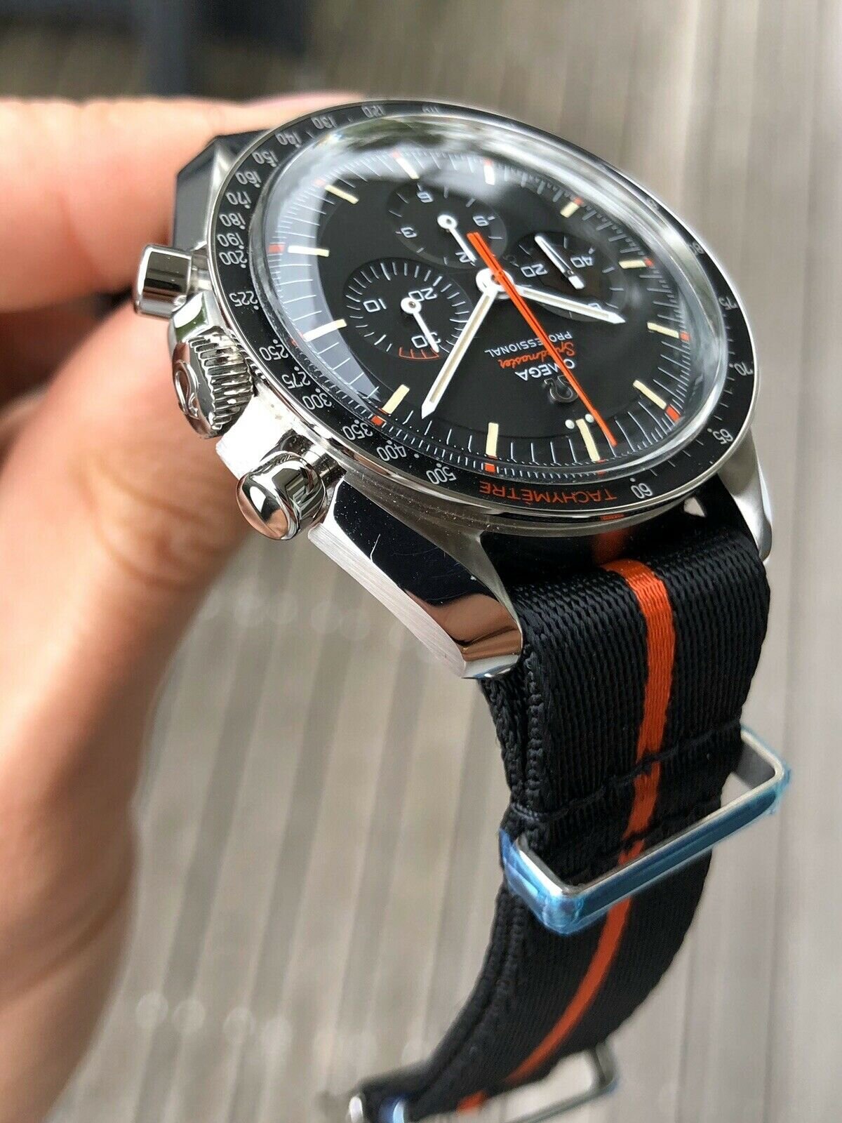 Omega Speedmaster Speedy Tuesday Ultraman 311.12.42.30.01.001 - 2018