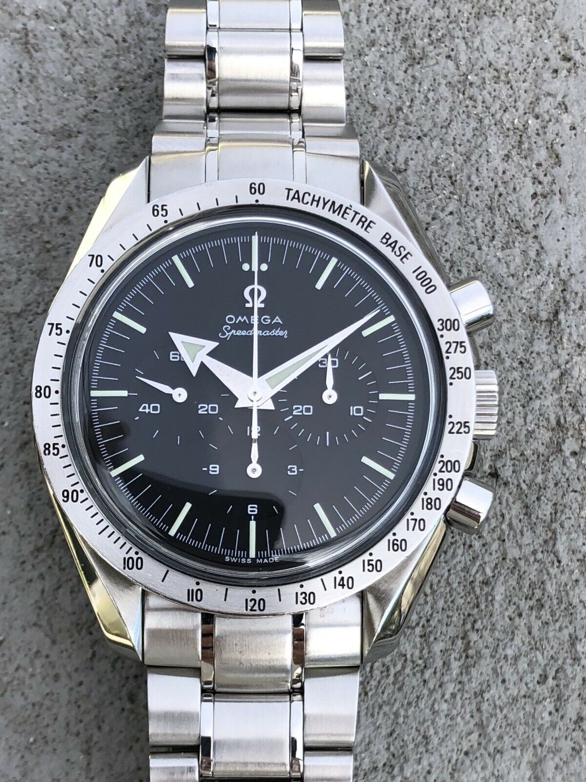 Omega_Speedmaster_broad_arrow_3594.50_Watch_Vault_281_29.jpg