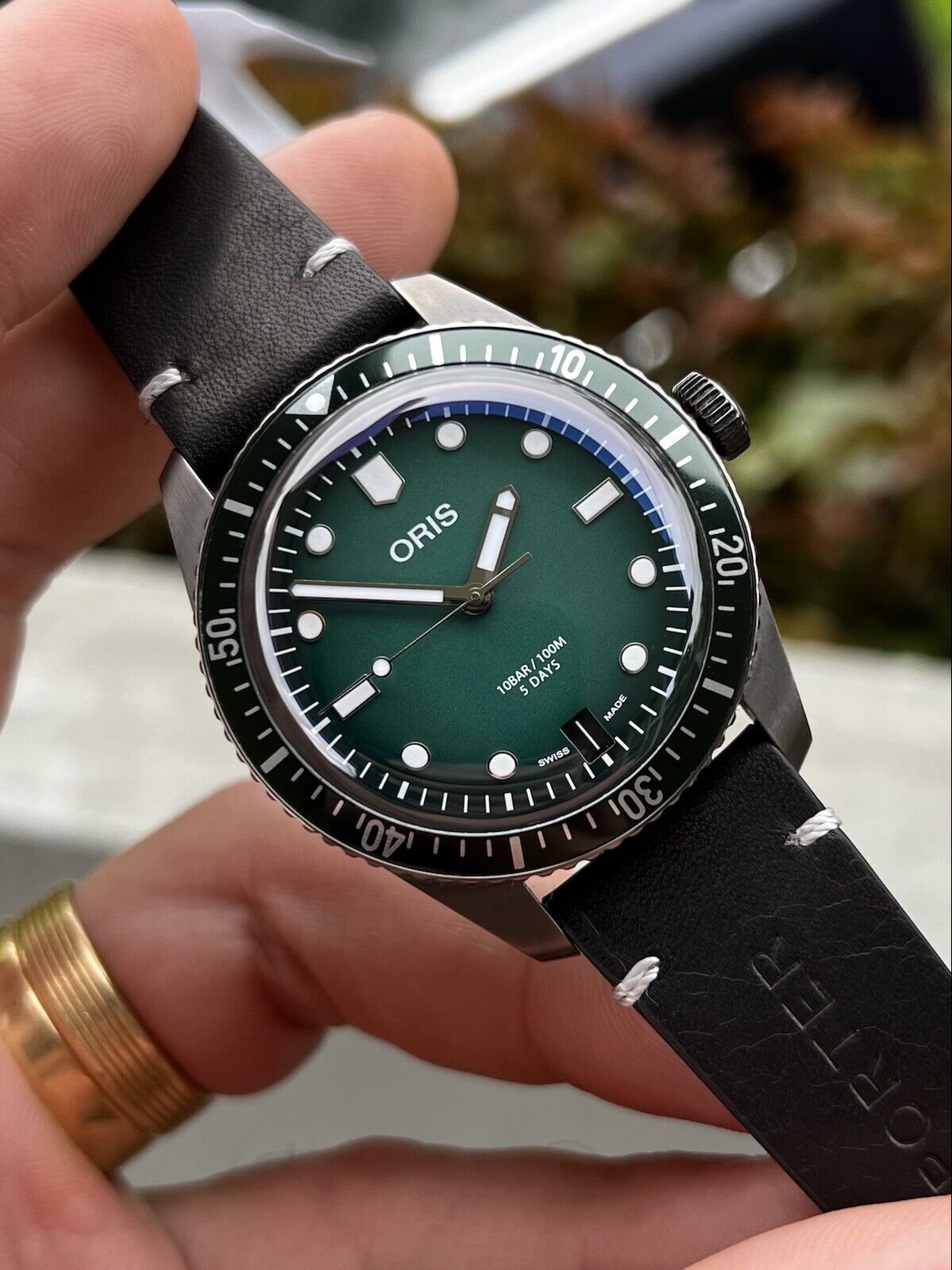 Oris Diver Sixty Five Mr Porter Limited 01 400 7772 4217 Set Watch Vault Australia