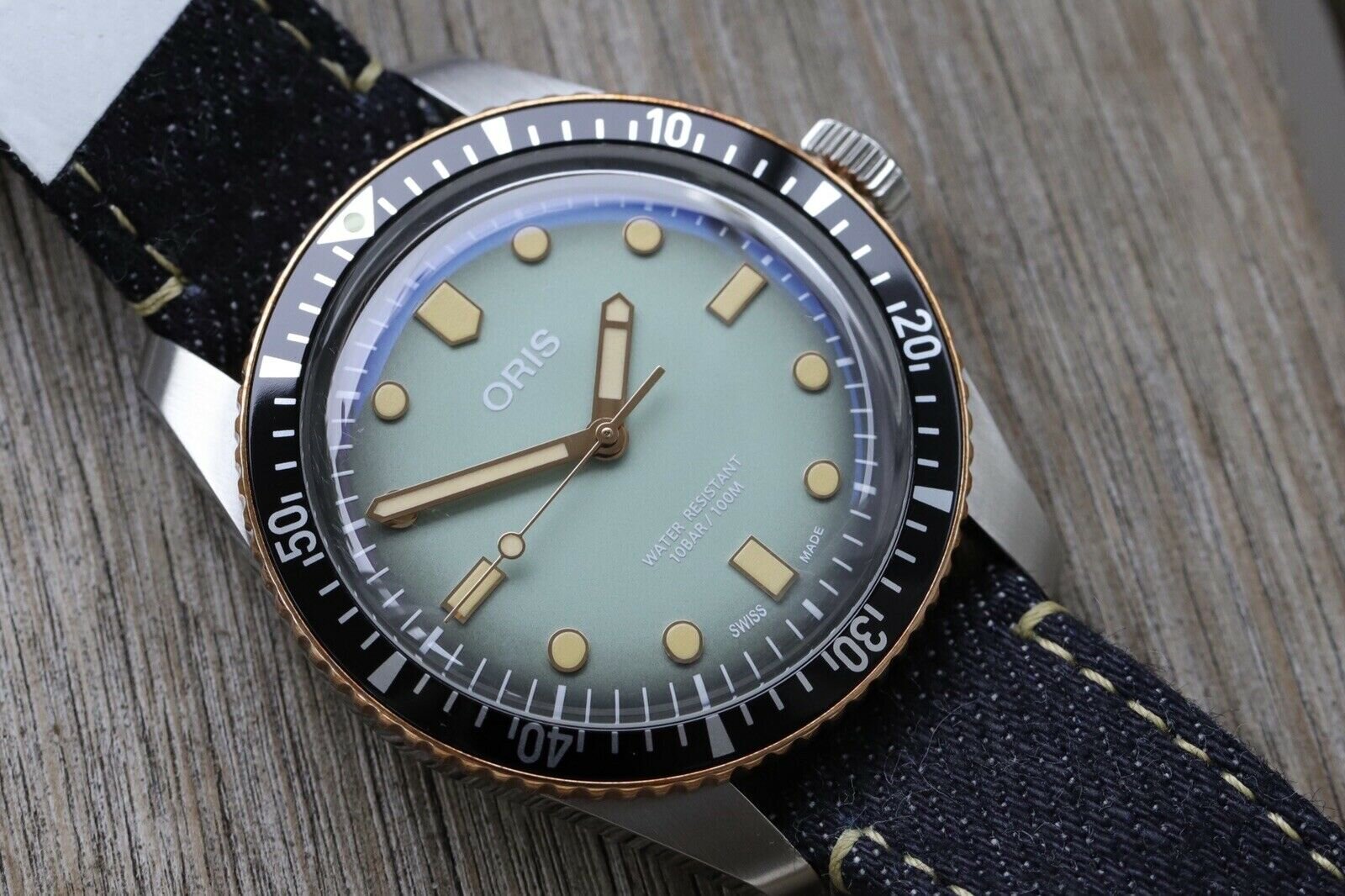 Oris x Momotaro Divers Sixty-Five 40mm 733 7707 4337- 2020 – Watch