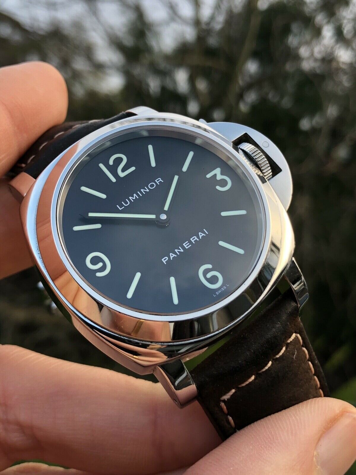 Panerai_Luminor_Base_Logo_G-Serial_PAM00112_-_2004_Watch_Vault_02.jpg