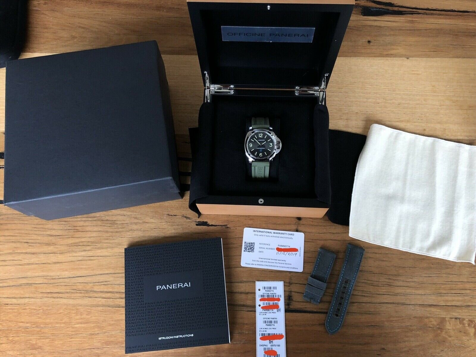 Panerai Luminor Base Logo PAM00774 - 2019