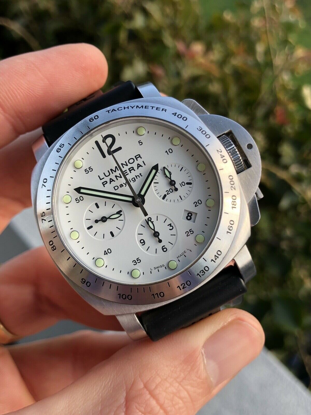 Panerai_Luminor_Chrono_Daylight_PAM00251_PAM251_J_Serial_-_2007_Watch_Vault_02.jpg