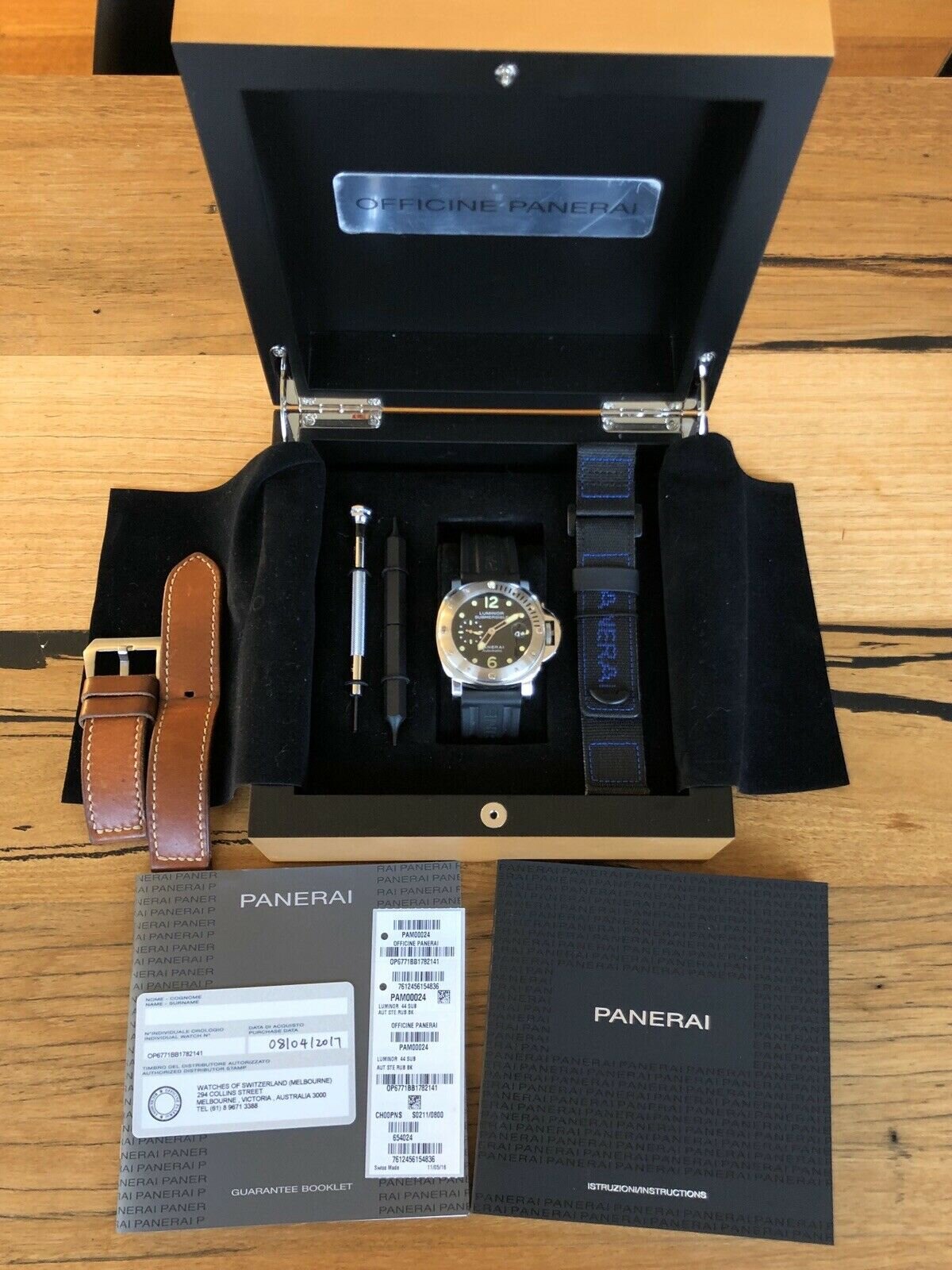 Panerai Luminor Submersible PAM24 PAM00024 - 2016 with box and papers