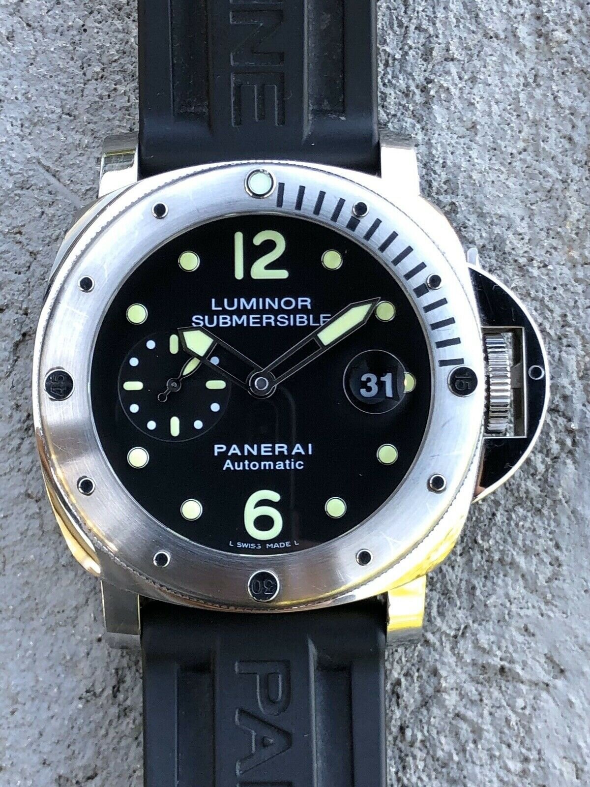 Panerai_Luminor_Submersible_PAM24_PAM00024_Watch_Vault_281_29.jpg