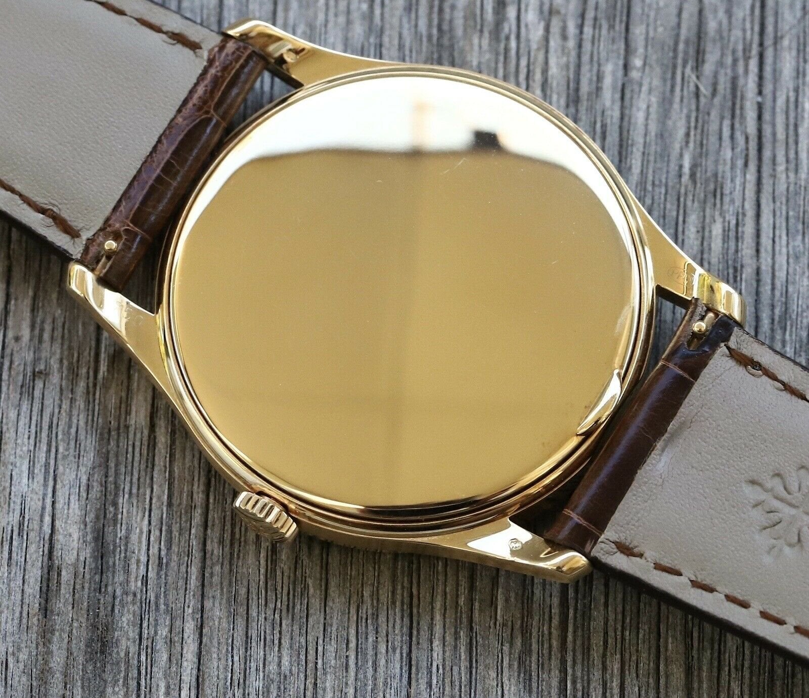Patek Philippe Calatrava 37mm Yellow Gold 5196J - 2014