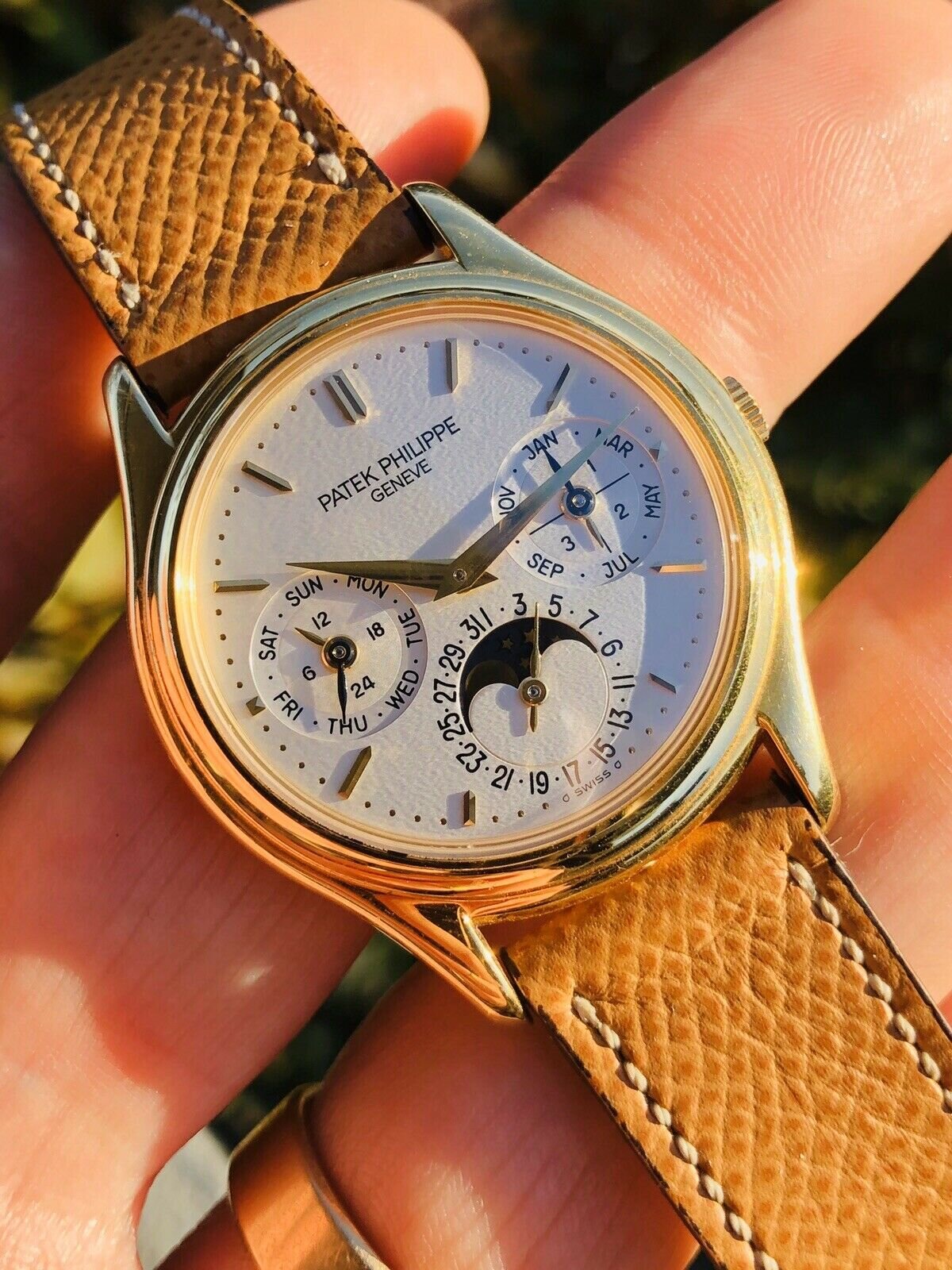 Patek Philippe Perpetual Calendar 3940J - Box and papers