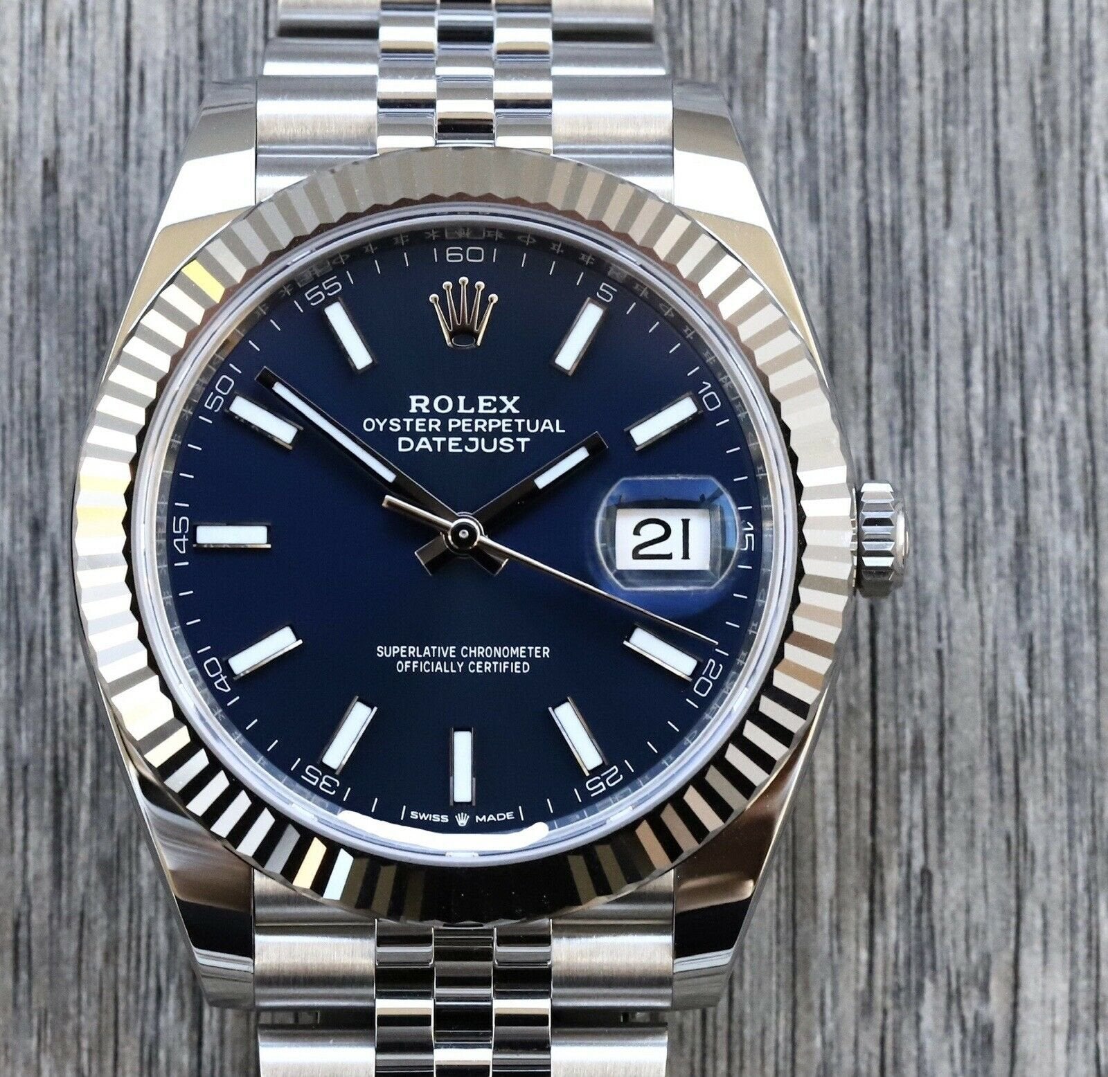 Rolex_Datejust_41_DJ41_Blue_Jubilee_126334_E2_80_93_2021_Watch_Vault_01.jpg