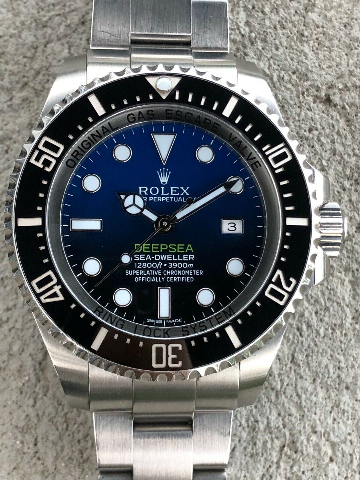 Rolex_Deepsea_Sea-Dweller_27James_Cameron_27_Deep_Blue_126660_-_2014_Watch_Vault_281_29.jpg