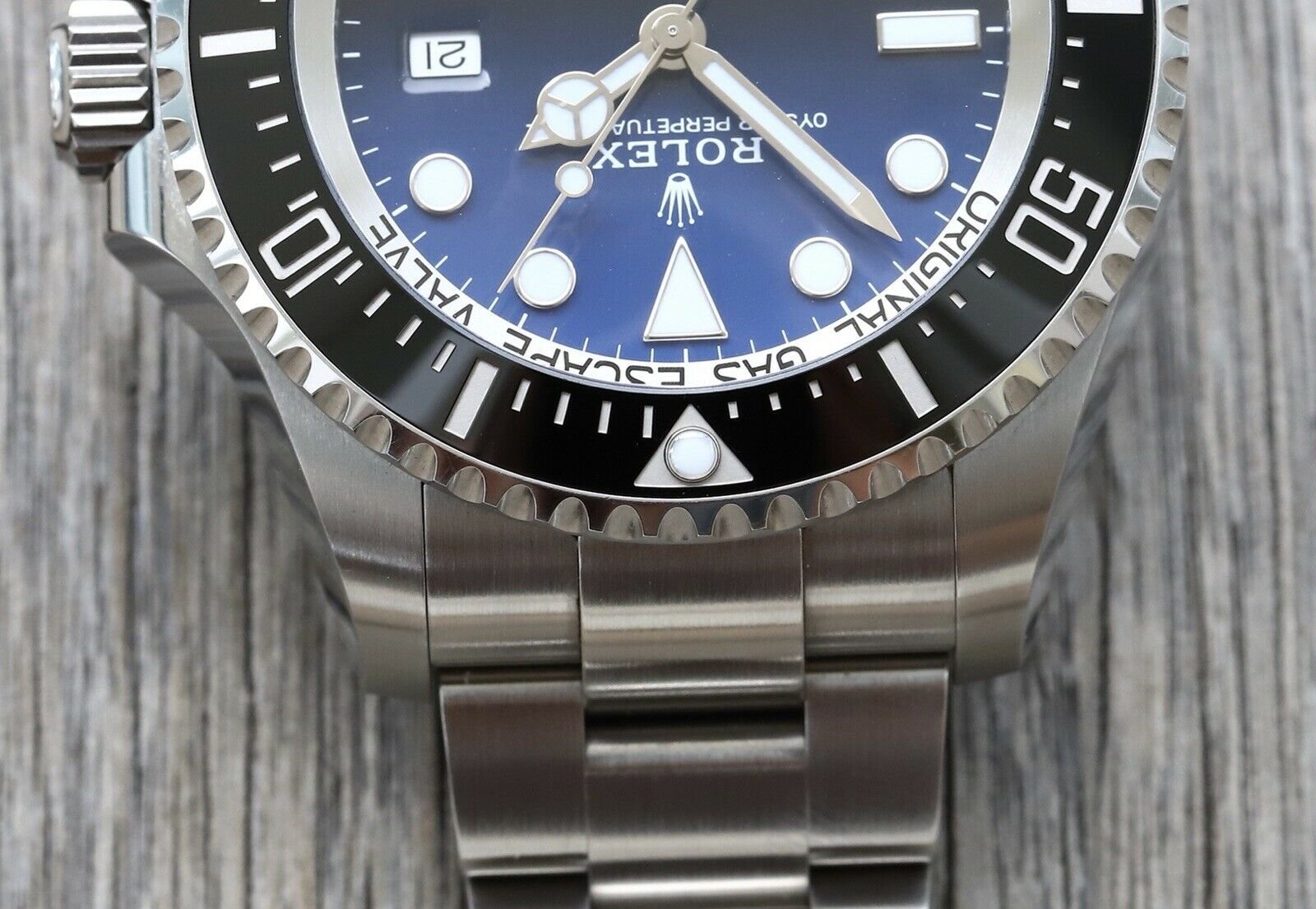 Rolex Deepsea Sea-Dweller 'James Cameron' Deep Blue 126660 - 2020
