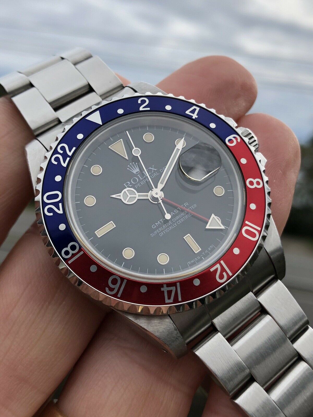 Rolex_GMT_Master_16700_Pepsi_N_Serial_-_1991_282_29.jpg