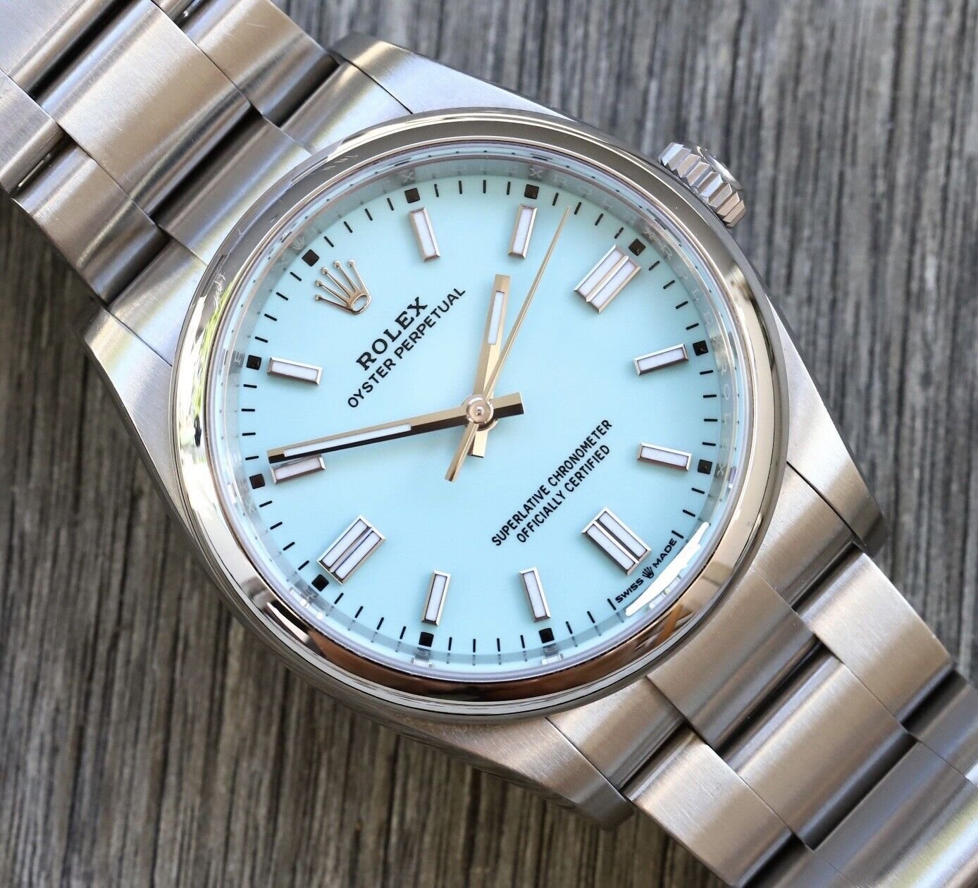 Rolex_Oyster_Perpetual_36_OP36_Turquoise_27Tiffany_27_Dial_126000_-_2021_Watch_Vault_02.jpg