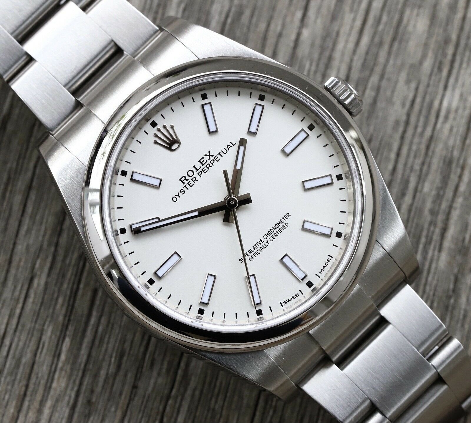 Rolex Oyster Perpetual 39 OP39 White Dial 114300 – 2019