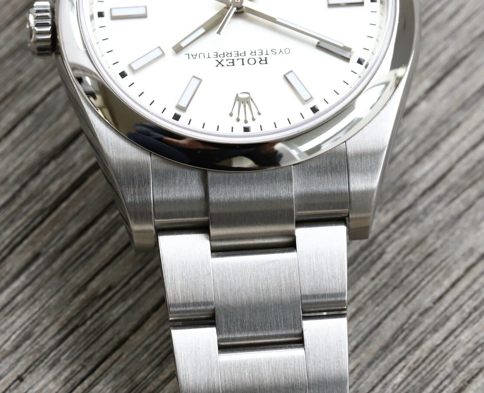 Rolex Oyster Perpetual 39 OP39 White Dial 114300 – 2019