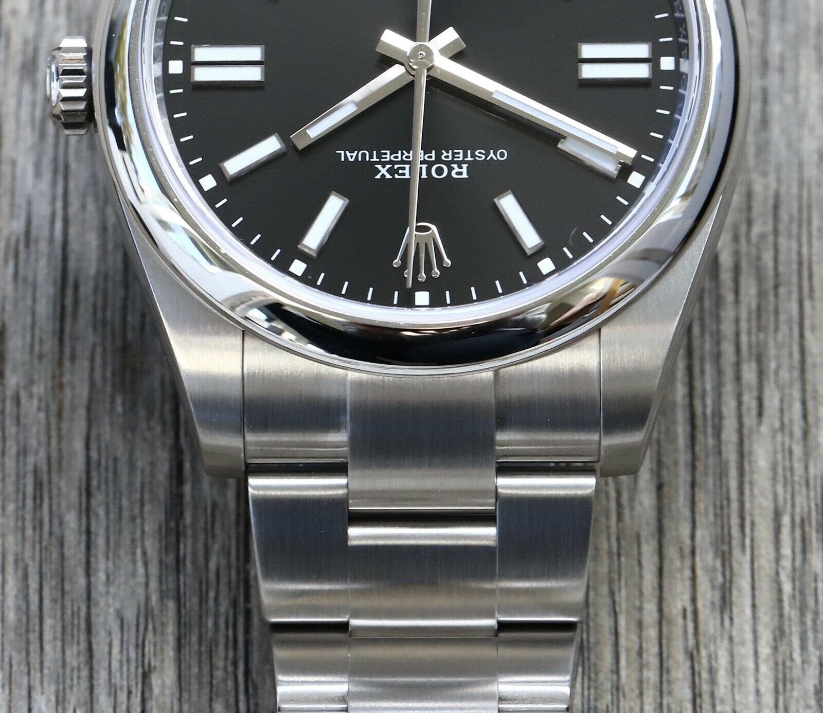 Rolex Oyster Perpetual 41 OP41 Black Dial 124300 – 2022