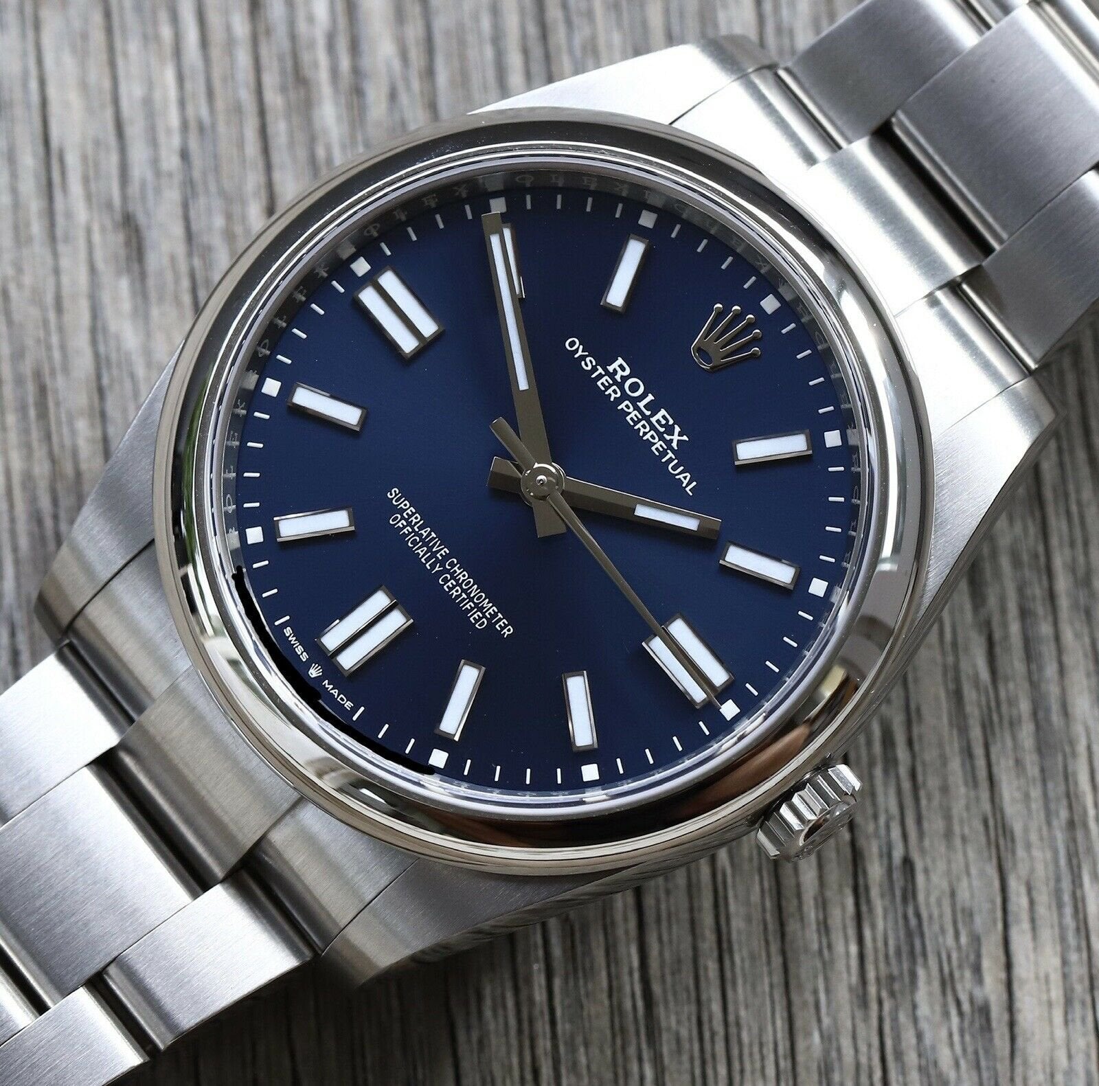 Rolex Oyster Perpetual 41 OP41 Bright Blue Dial 124300 – 2021