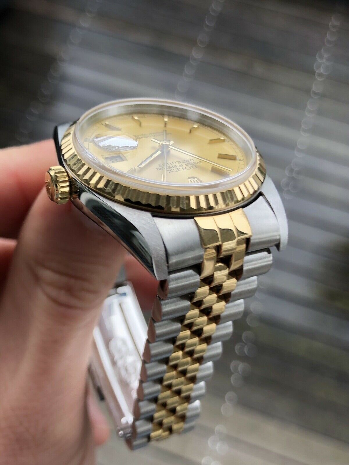 Rolex Oyster Perpetual Datejust Steel/Gold 36mm I-Serial 16233 - 2001