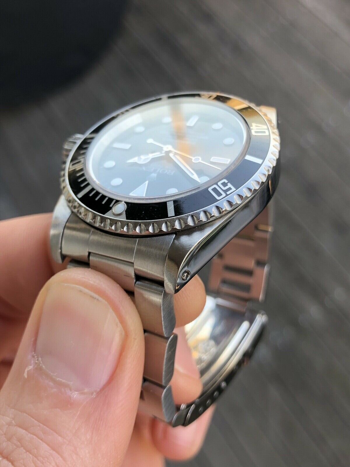 Rolex Submariner 14060M Z serial with Box and Papers - 2008