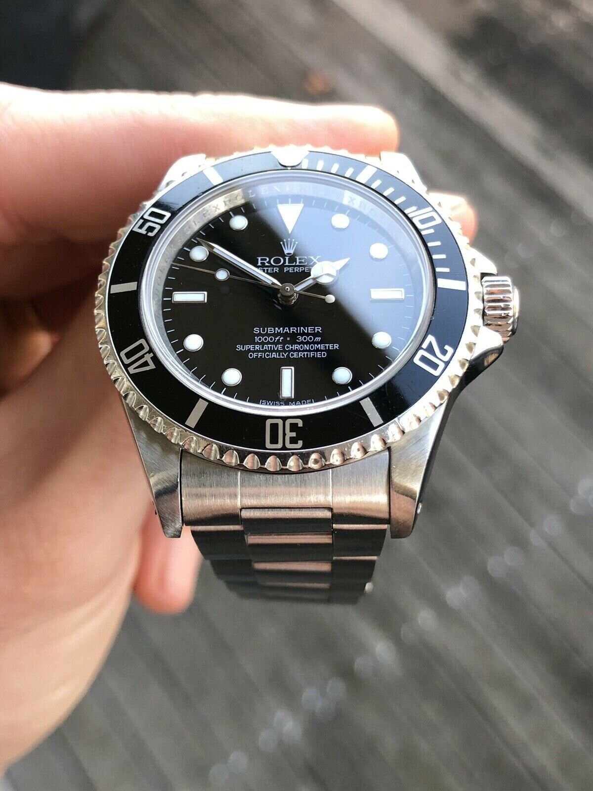 Rolex Submariner 14060M Z serial with Box and Papers - 2008