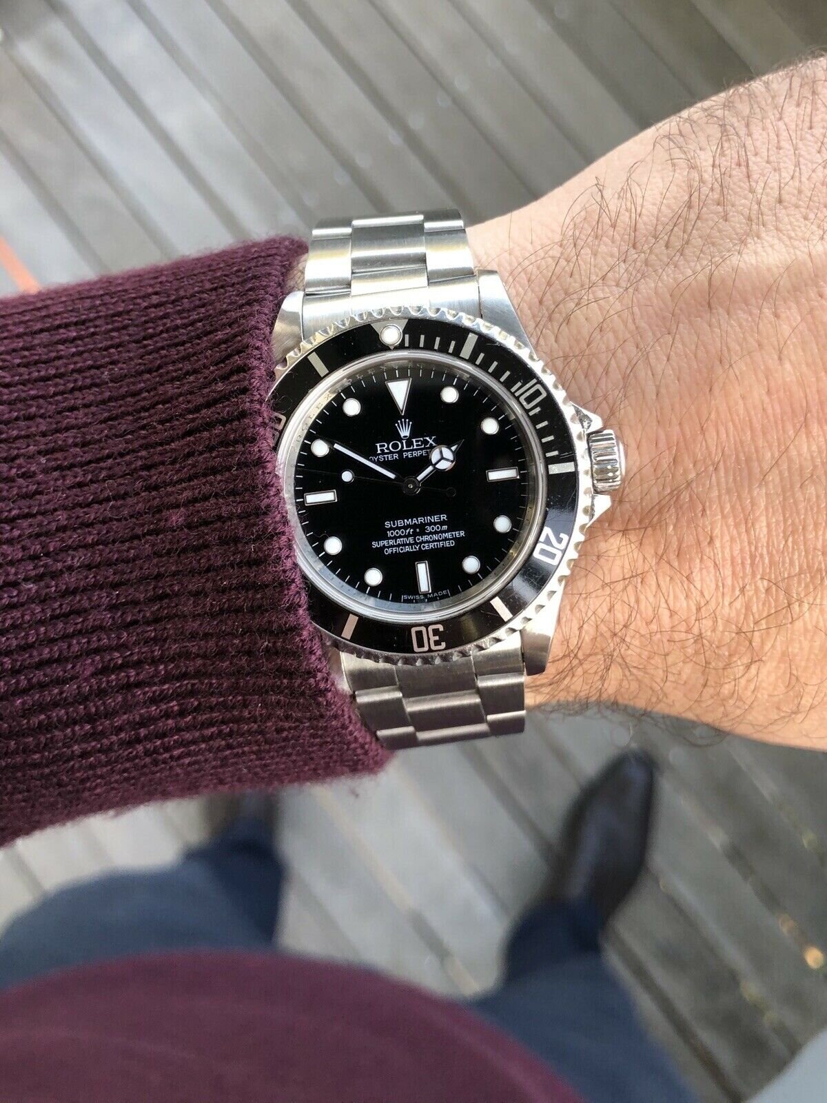 Rolex Submariner 14060M Z serial with Box and Papers - 2008