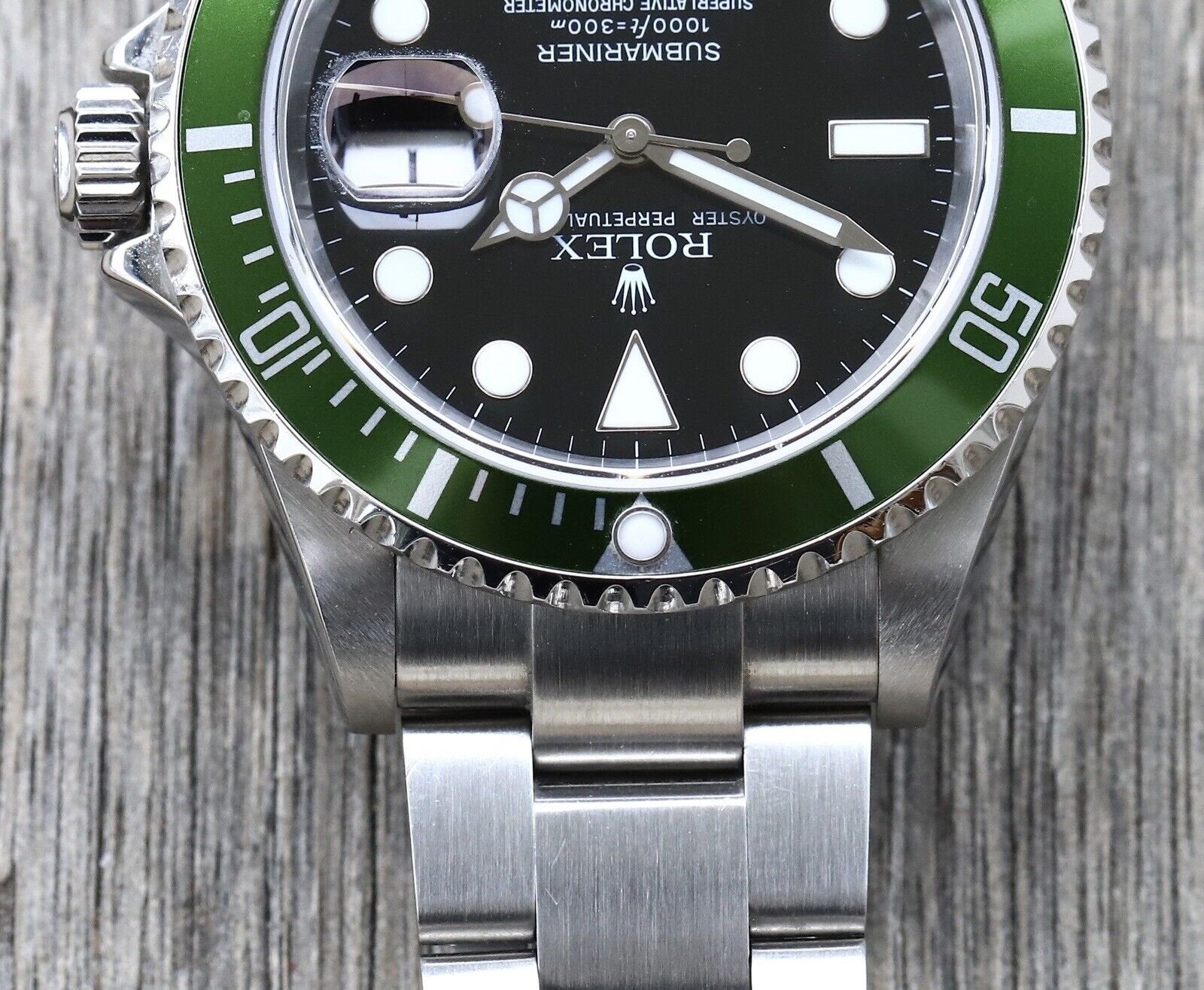 ザクロ Rolex Submariner 16610LV Kermit 'Z' serial - 2006 – Watch Vault